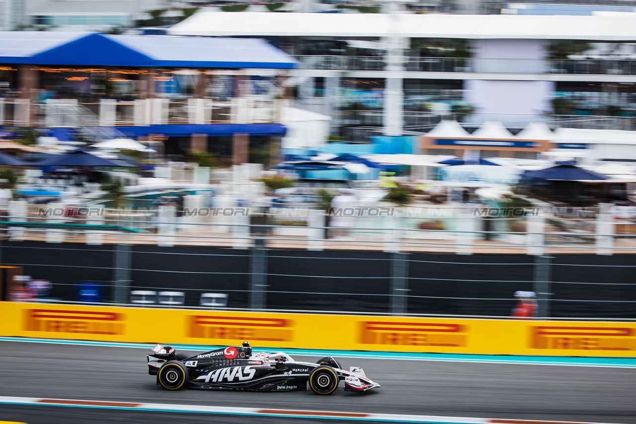 GP MIAMI, Kevin Magnussen (DEN) Haas VF-24.

04.05.2024. Formula 1 World Championship, Rd 6, Miami Grand Prix, Miami, Florida, USA, Sprint e Qualifiche Day.

- www.xpbimages.com, EMail: requests@xpbimages.com © Copyright: Bearne / XPB Images