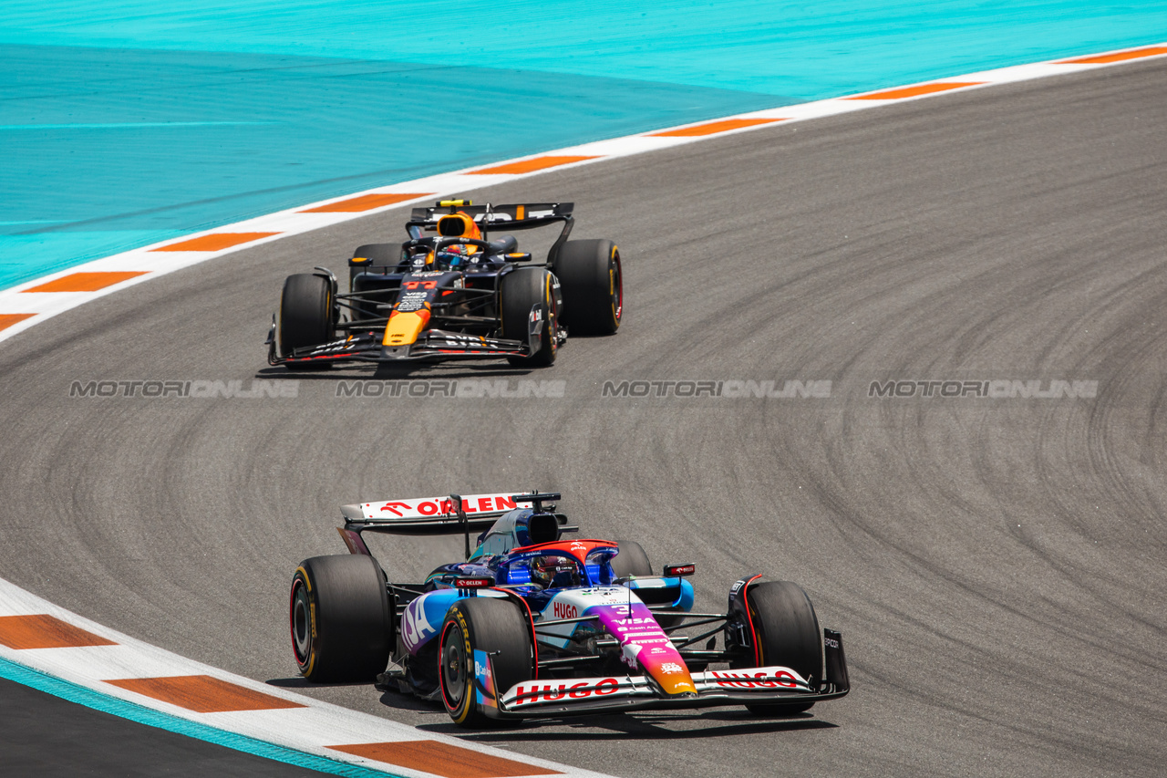 GP MIAMI, Daniel Ricciardo (AUS) RB VCARB 01.

04.05.2024. Formula 1 World Championship, Rd 6, Miami Grand Prix, Miami, Florida, USA, Sprint e Qualifiche Day.

- www.xpbimages.com, EMail: requests@xpbimages.com © Copyright: Bearne / XPB Images