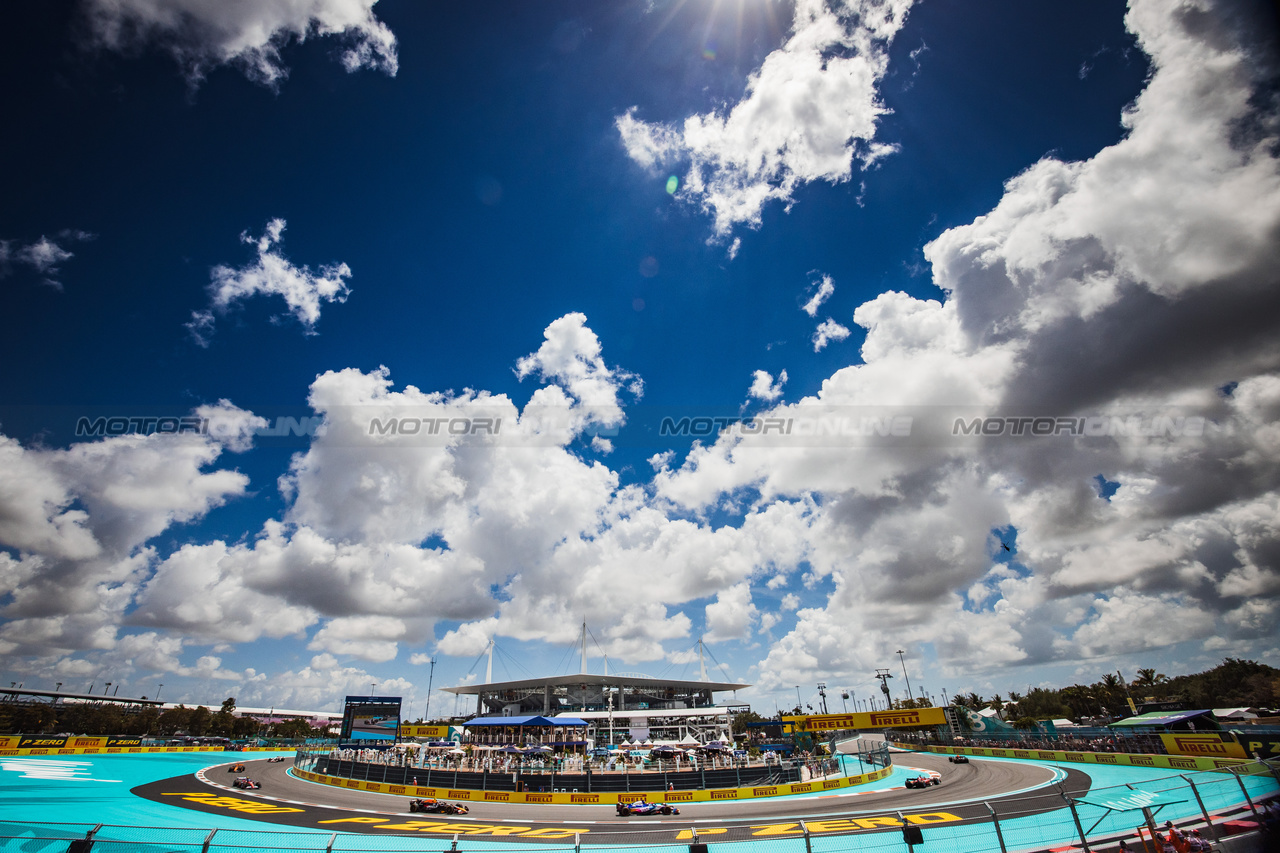 GP MIAMI, Daniel Ricciardo (AUS) RB VCARB 01.

04.05.2024. Formula 1 World Championship, Rd 6, Miami Grand Prix, Miami, Florida, USA, Sprint e Qualifiche Day.

- www.xpbimages.com, EMail: requests@xpbimages.com © Copyright: Bearne / XPB Images