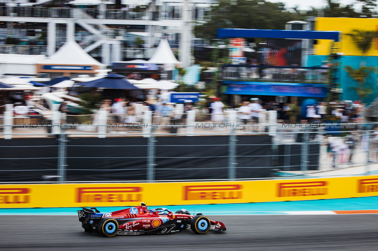 GP MIAMI, Carlos Sainz Jr (ESP) Ferrari SF-24.

04.05.2024. Formula 1 World Championship, Rd 6, Miami Grand Prix, Miami, Florida, USA, Sprint e Qualifiche Day.

- www.xpbimages.com, EMail: requests@xpbimages.com © Copyright: Bearne / XPB Images