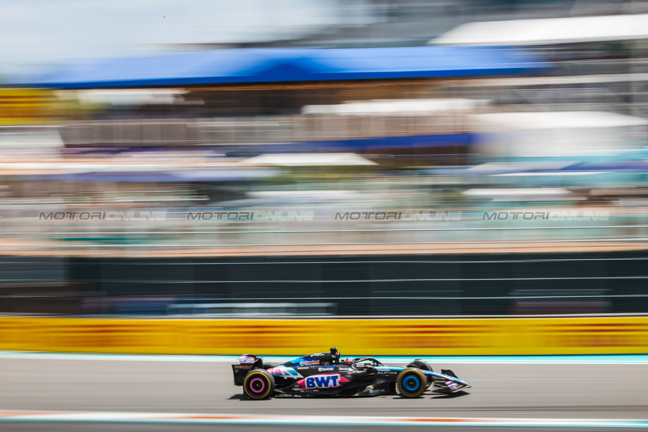 GP MIAMI, Esteban Ocon (FRA) Alpine F1 Team A524.

04.05.2024. Formula 1 World Championship, Rd 6, Miami Grand Prix, Miami, Florida, USA, Sprint e Qualifiche Day.

- www.xpbimages.com, EMail: requests@xpbimages.com © Copyright: Bearne / XPB Images