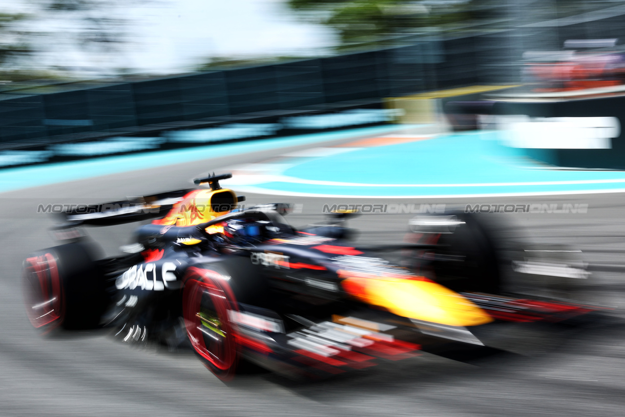 GP MIAMI, Max Verstappen (NLD) Red Bull Racing RB20.

04.05.2024. Formula 1 World Championship, Rd 6, Miami Grand Prix, Miami, Florida, USA, Sprint e Qualifiche Day.

 - www.xpbimages.com, EMail: requests@xpbimages.com © Copyright: Staley / XPB Images