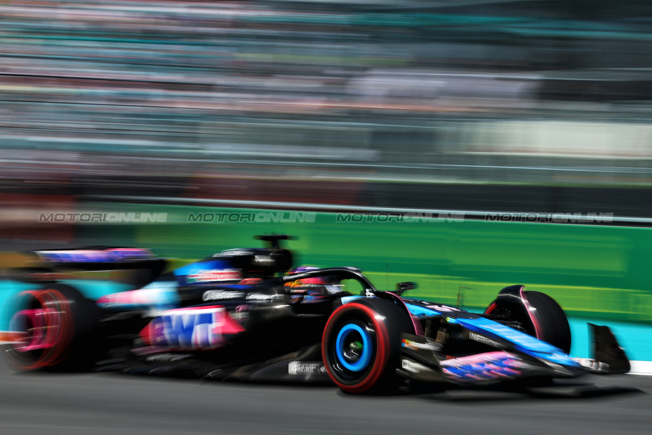 GP MIAMI, Esteban Ocon (FRA) Alpine F1 Team A524.

04.05.2024. Formula 1 World Championship, Rd 6, Miami Grand Prix, Miami, Florida, USA, Sprint e Qualifiche Day.

- www.xpbimages.com, EMail: requests@xpbimages.com © Copyright: Moy / XPB Images