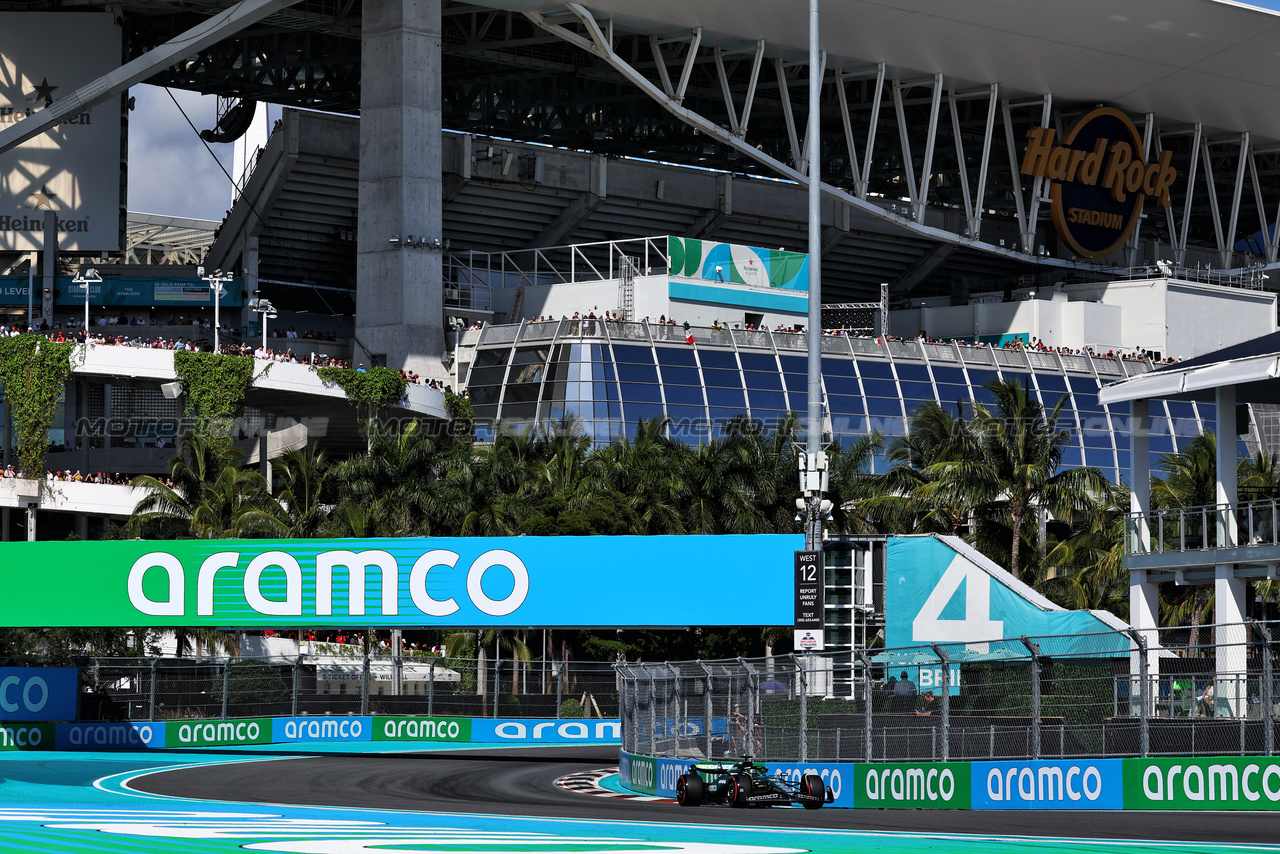 GP MIAMI, Lance Stroll (CDN) Aston Martin F1 Team AMR24.

04.05.2024. Formula 1 World Championship, Rd 6, Miami Grand Prix, Miami, Florida, USA, Sprint e Qualifiche Day.

- www.xpbimages.com, EMail: requests@xpbimages.com © Copyright: Moy / XPB Images