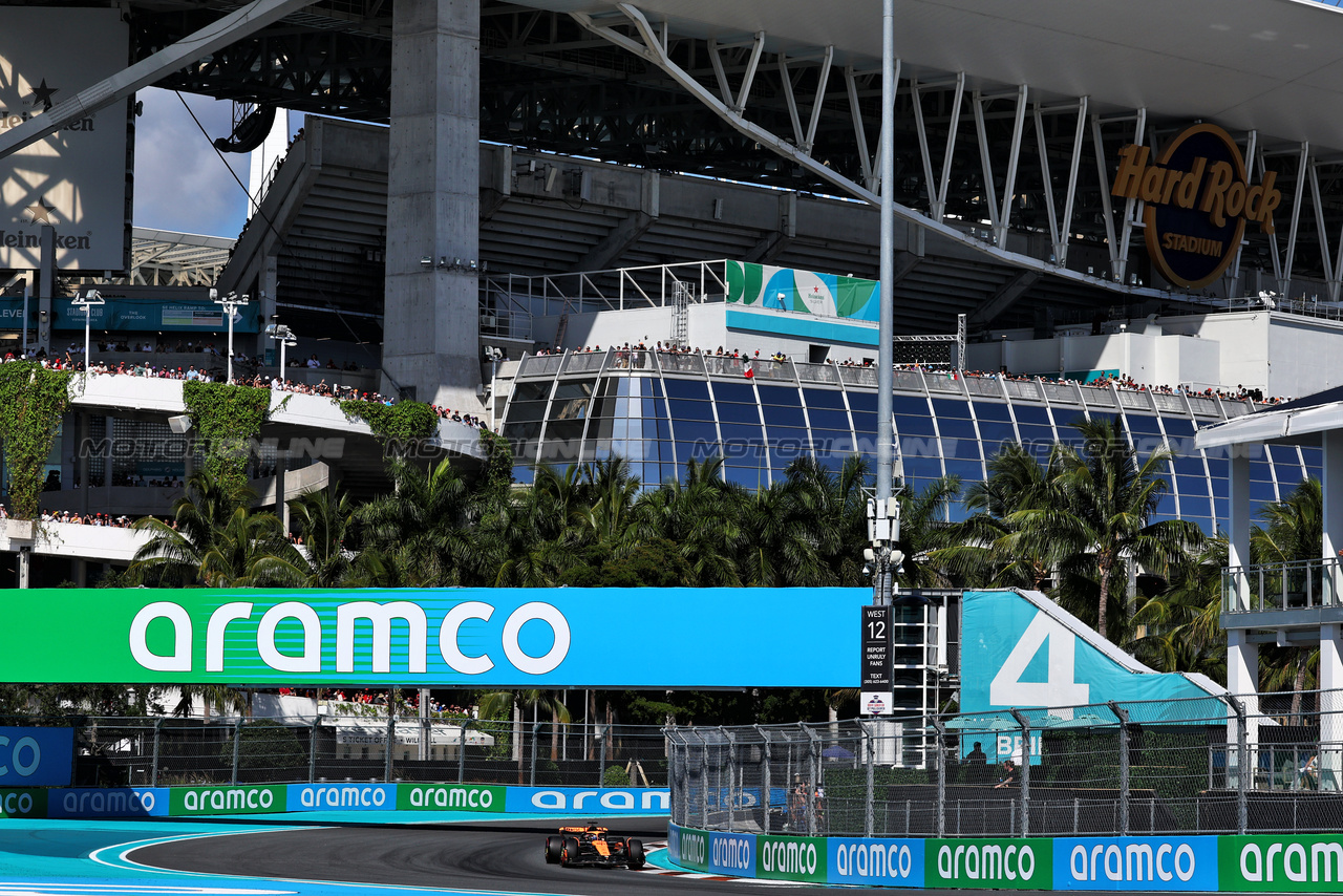 GP MIAMI, Oscar Piastri (AUS) McLaren MCL38.

04.05.2024. Formula 1 World Championship, Rd 6, Miami Grand Prix, Miami, Florida, USA, Sprint e Qualifiche Day.

- www.xpbimages.com, EMail: requests@xpbimages.com © Copyright: Moy / XPB Images