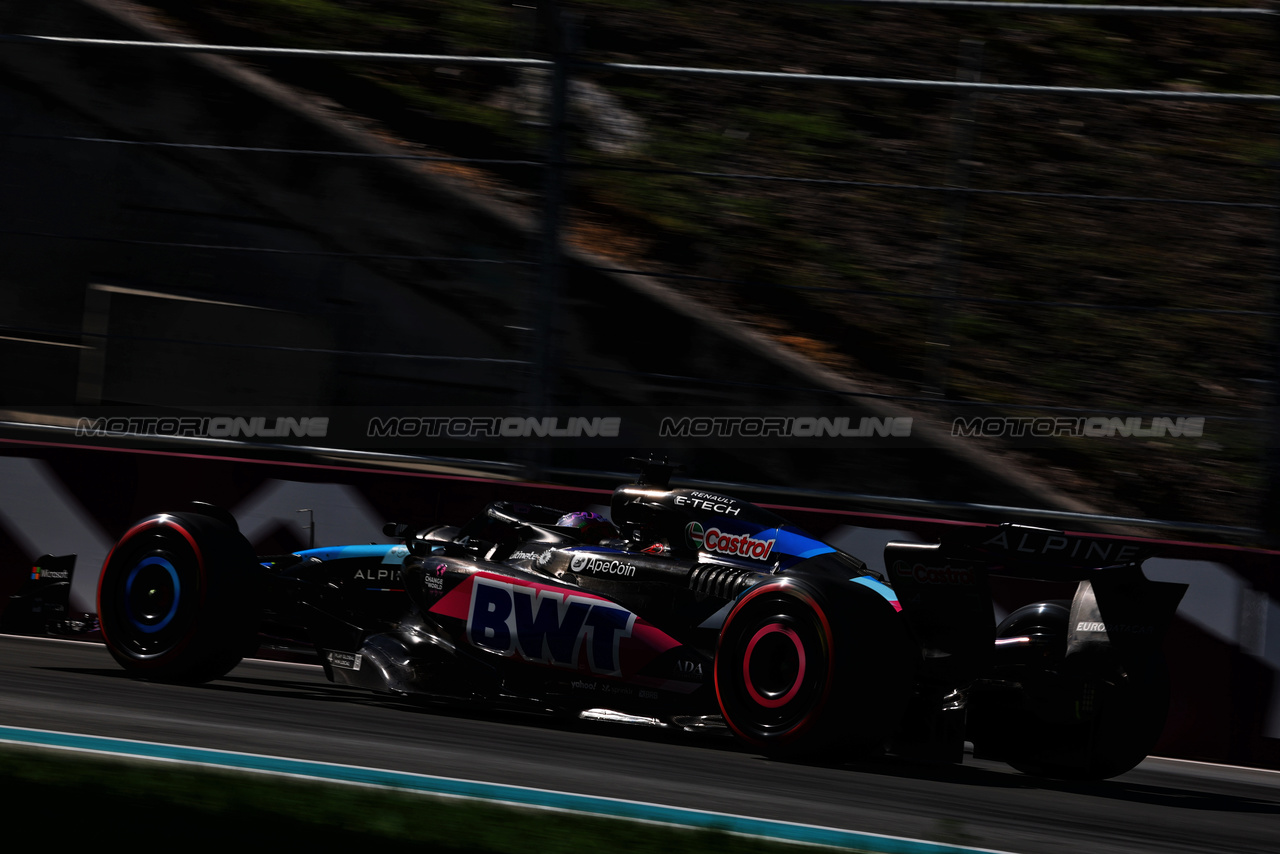 GP MIAMI, Esteban Ocon (FRA) Alpine F1 Team A524.

04.05.2024. Formula 1 World Championship, Rd 6, Miami Grand Prix, Miami, Florida, USA, Sprint e Qualifiche Day.

 - www.xpbimages.com, EMail: requests@xpbimages.com © Copyright: Coates / XPB Images