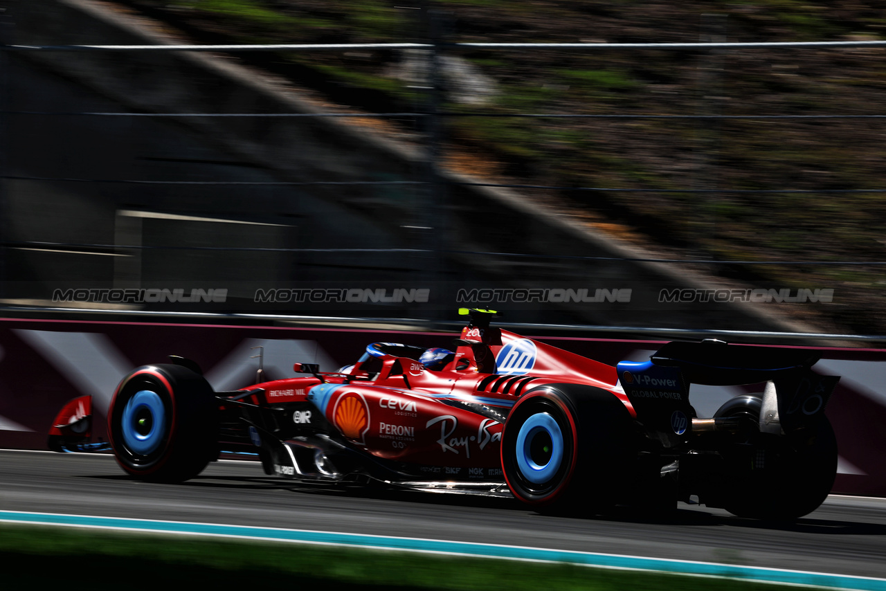 GP MIAMI, Carlos Sainz Jr (ESP) Ferrari SF-24.

04.05.2024. Formula 1 World Championship, Rd 6, Miami Grand Prix, Miami, Florida, USA, Sprint e Qualifiche Day.

 - www.xpbimages.com, EMail: requests@xpbimages.com © Copyright: Coates / XPB Images