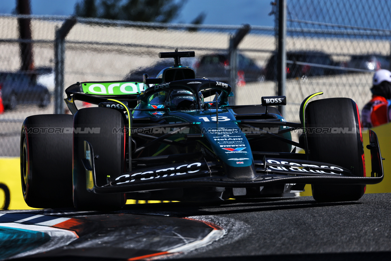 GP MIAMI, Lance Stroll (CDN) Aston Martin F1 Team AMR24.

04.05.2024. Formula 1 World Championship, Rd 6, Miami Grand Prix, Miami, Florida, USA, Sprint e Qualifiche Day.

 - www.xpbimages.com, EMail: requests@xpbimages.com © Copyright: Coates / XPB Images