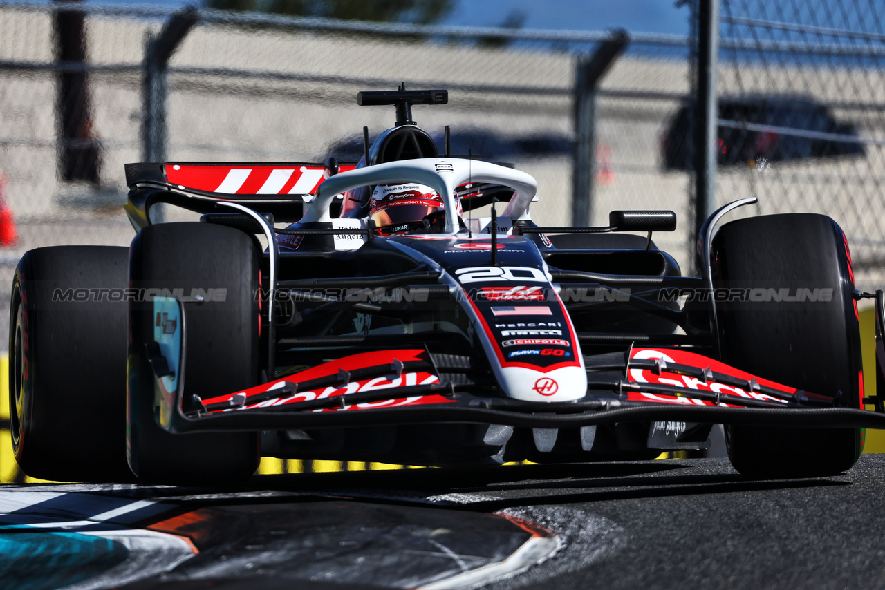 GP MIAMI, Kevin Magnussen (DEN) Haas VF-24.

04.05.2024. Formula 1 World Championship, Rd 6, Miami Grand Prix, Miami, Florida, USA, Sprint e Qualifiche Day.

 - www.xpbimages.com, EMail: requests@xpbimages.com © Copyright: Coates / XPB Images