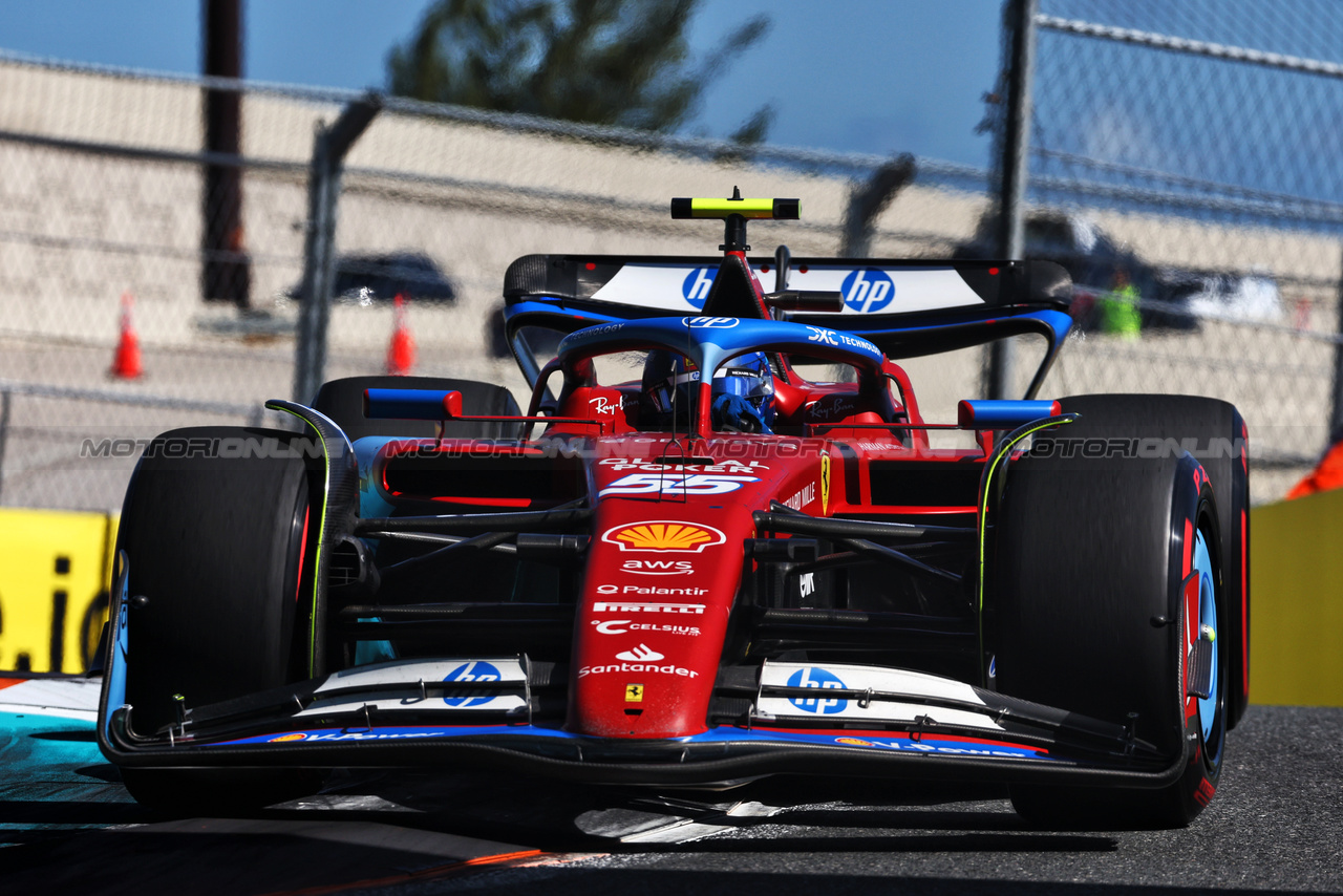 GP MIAMI, Carlos Sainz Jr (ESP) Ferrari SF-24.

04.05.2024. Formula 1 World Championship, Rd 6, Miami Grand Prix, Miami, Florida, USA, Sprint e Qualifiche Day.

 - www.xpbimages.com, EMail: requests@xpbimages.com © Copyright: Coates / XPB Images