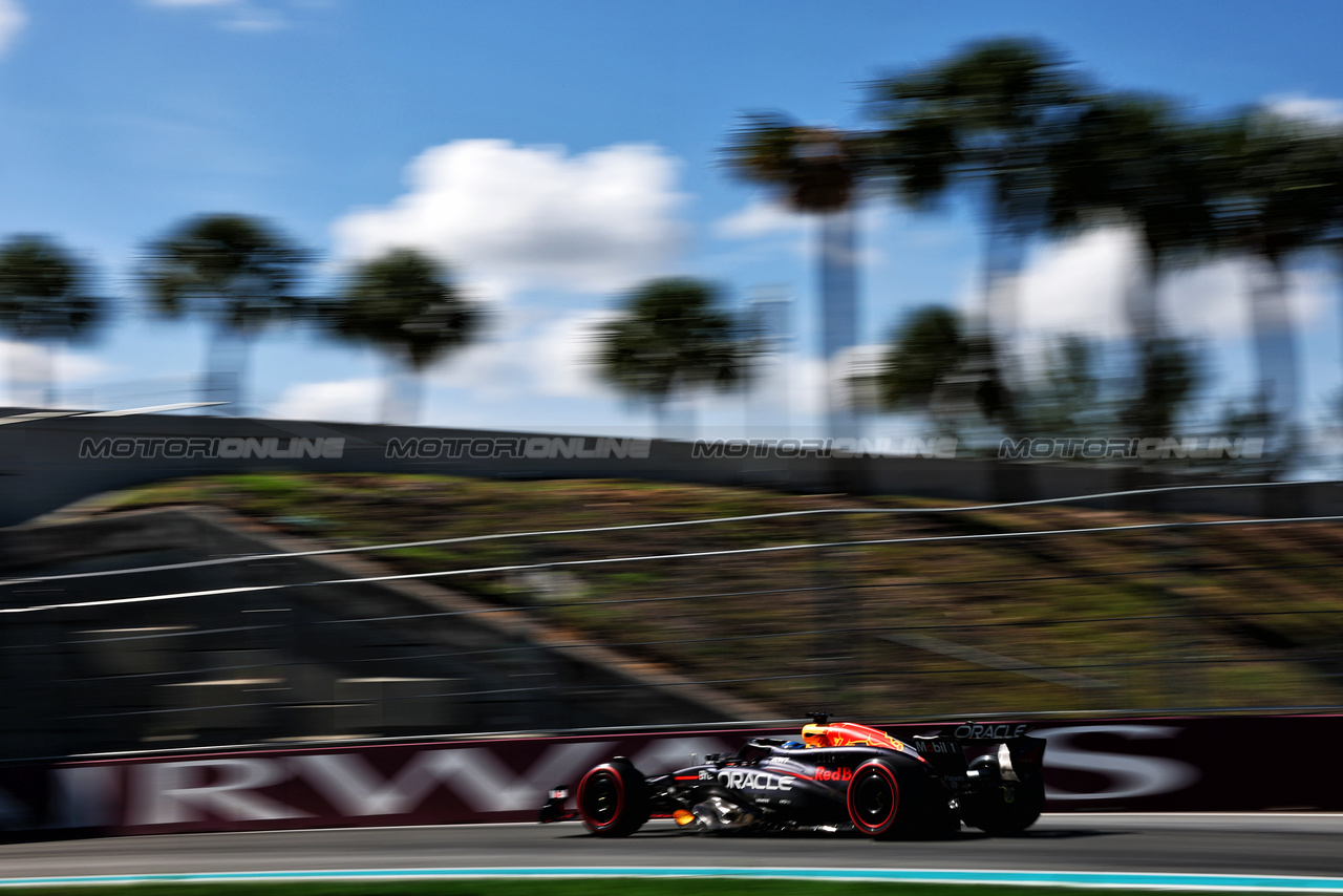 GP MIAMI, Max Verstappen (NLD) Red Bull Racing RB20.

04.05.2024. Formula 1 World Championship, Rd 6, Miami Grand Prix, Miami, Florida, USA, Sprint e Qualifiche Day.

 - www.xpbimages.com, EMail: requests@xpbimages.com © Copyright: Coates / XPB Images