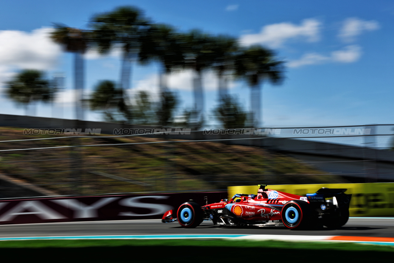 GP MIAMI, Carlos Sainz Jr (ESP) Ferrari SF-24.

04.05.2024. Formula 1 World Championship, Rd 6, Miami Grand Prix, Miami, Florida, USA, Sprint e Qualifiche Day.

 - www.xpbimages.com, EMail: requests@xpbimages.com © Copyright: Coates / XPB Images