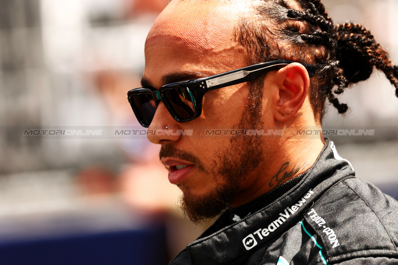 GP MIAMI, Lewis Hamilton (GBR) Mercedes AMG F1 on the grid.

04.05.2024. Formula 1 World Championship, Rd 6, Miami Grand Prix, Miami, Florida, USA, Sprint e Qualifiche Day.

 - www.xpbimages.com, EMail: requests@xpbimages.com © Copyright: Coates / XPB Images