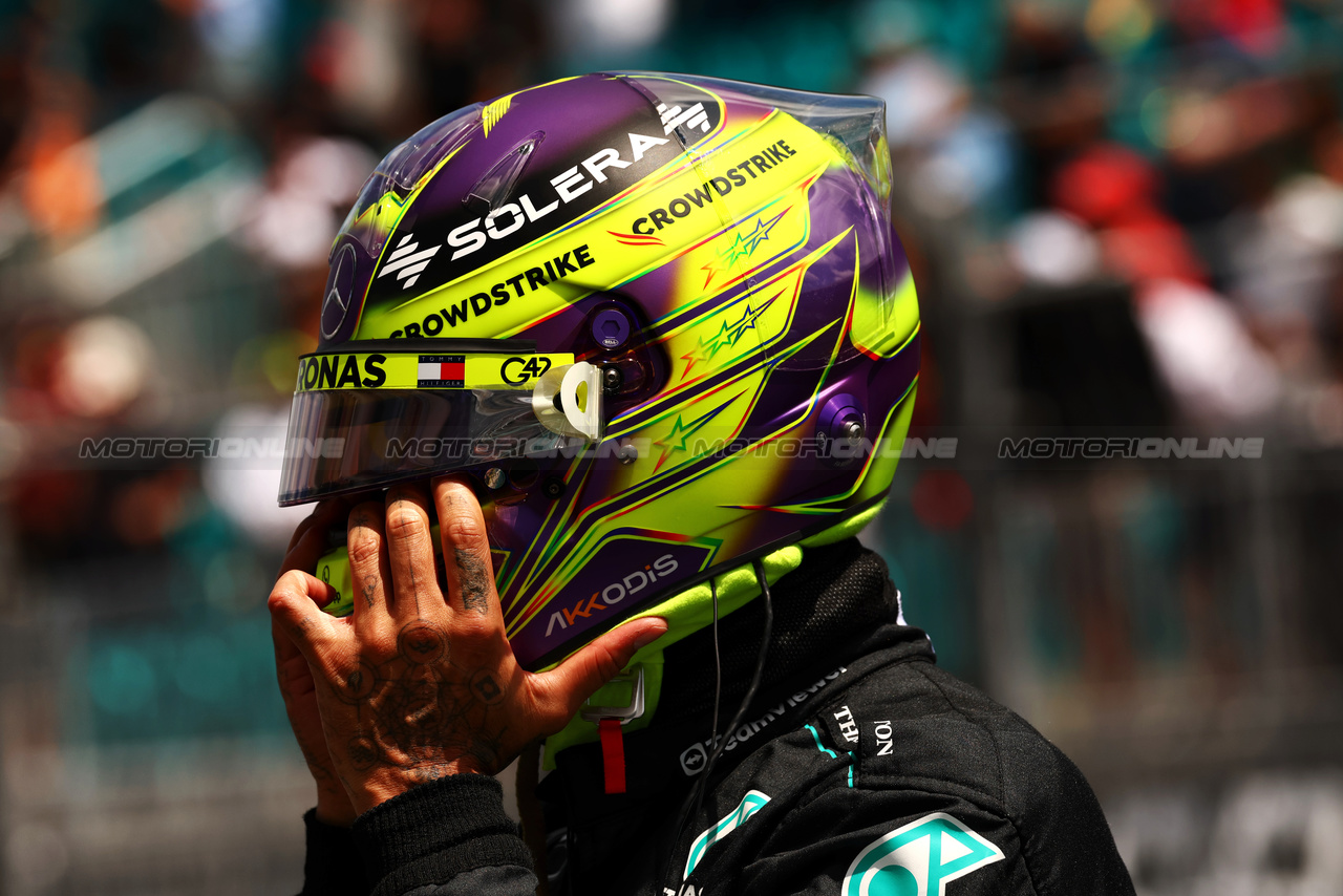 GP MIAMI, Lewis Hamilton (GBR) Mercedes AMG F1 on the grid.

04.05.2024. Formula 1 World Championship, Rd 6, Miami Grand Prix, Miami, Florida, USA, Sprint e Qualifiche Day.

 - www.xpbimages.com, EMail: requests@xpbimages.com © Copyright: Coates / XPB Images