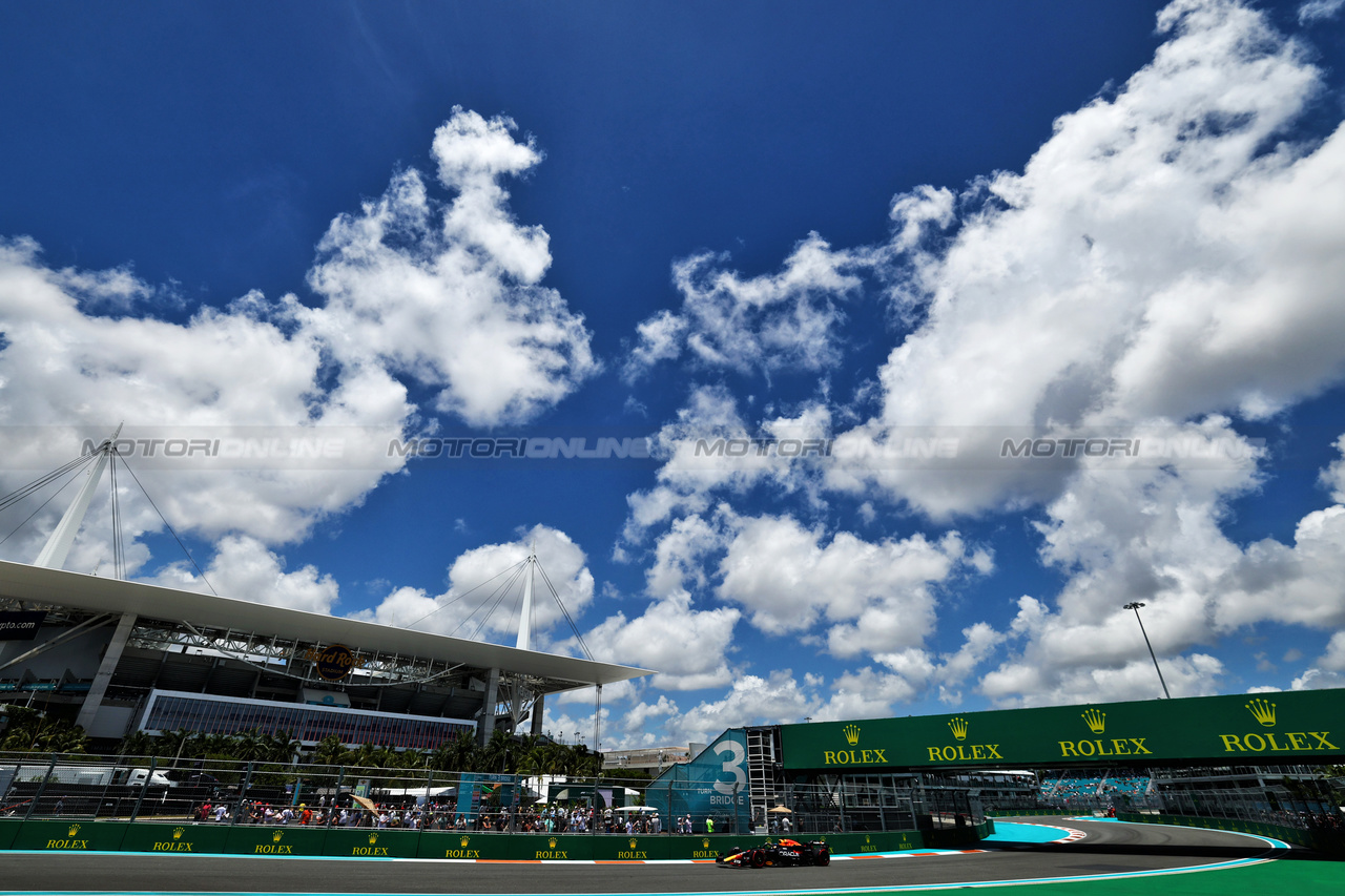 GP MIAMI, Max Verstappen (NLD) Red Bull Racing RB20.

03.05.2024. Formula 1 World Championship, Rd 6, Miami Grand Prix, Miami, Florida, USA, Sprint Qualifiche Day.

 - www.xpbimages.com, EMail: requests@xpbimages.com © Copyright: Coates / XPB Images