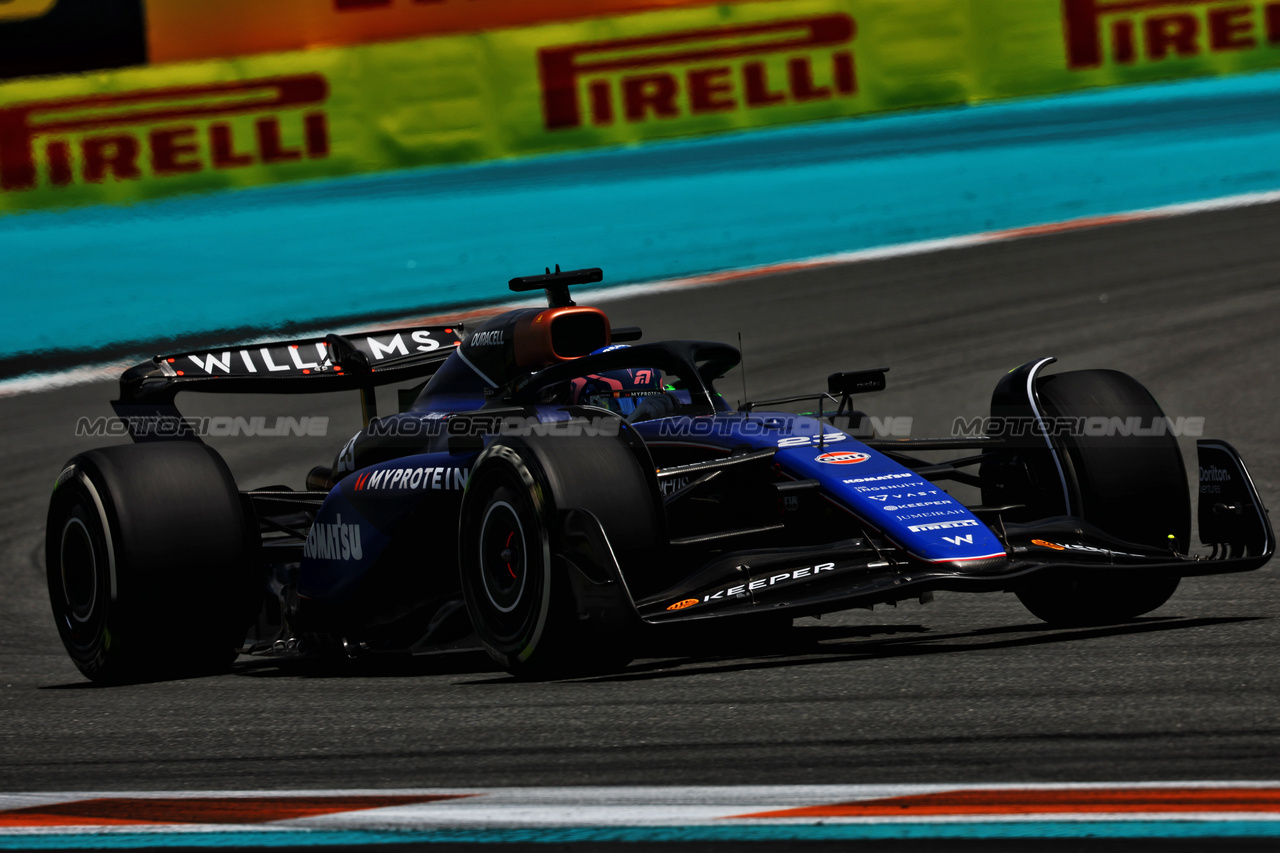 GP MIAMI, Alexander Albon (THA) Williams Racing FW46.

03.05.2024. Formula 1 World Championship, Rd 6, Miami Grand Prix, Miami, Florida, USA, Sprint Qualifiche Day.

 - www.xpbimages.com, EMail: requests@xpbimages.com © Copyright: Staley / XPB Images