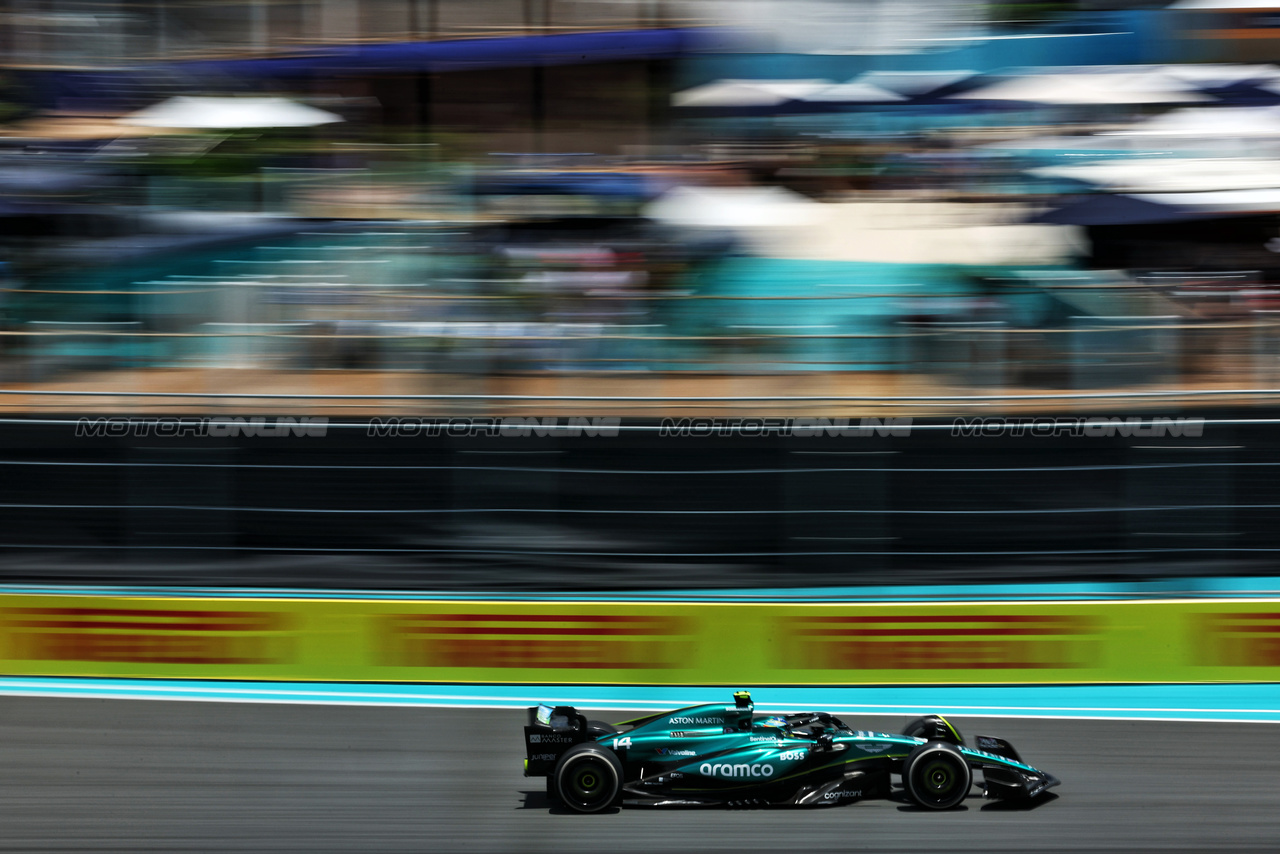 GP MIAMI, Fernando Alonso (ESP) Aston Martin F1 Team AMR24.

03.05.2024. Formula 1 World Championship, Rd 6, Miami Grand Prix, Miami, Florida, USA, Sprint Qualifiche Day.

 - www.xpbimages.com, EMail: requests@xpbimages.com © Copyright: Staley / XPB Images