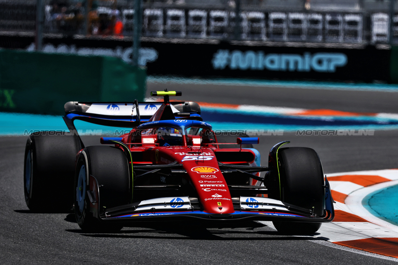 GP MIAMI, Carlos Sainz Jr (ESP) Ferrari SF-24.

03.05.2024. Formula 1 World Championship, Rd 6, Miami Grand Prix, Miami, Florida, USA, Sprint Qualifiche Day.

 - www.xpbimages.com, EMail: requests@xpbimages.com © Copyright: Coates / XPB Images
