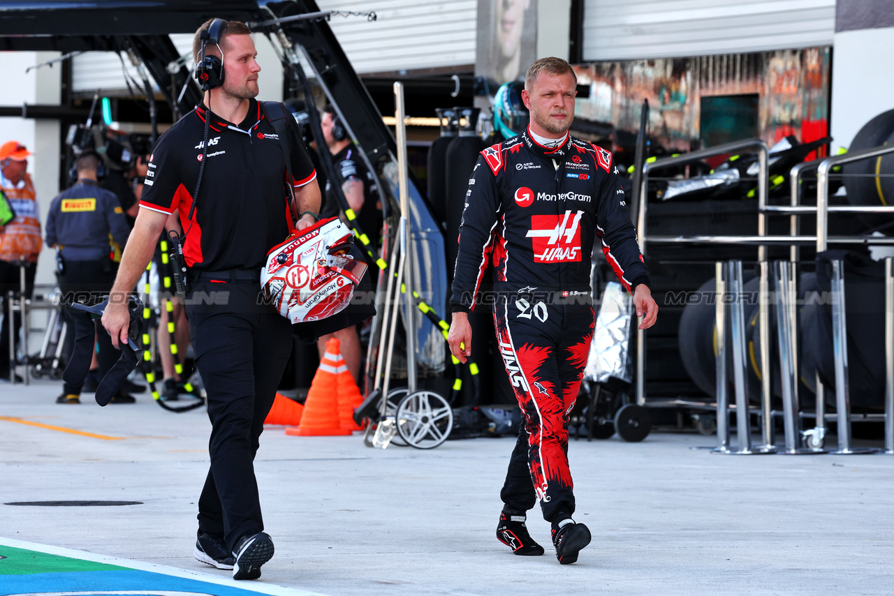 GP MIAMI, Kevin Magnussen (DEN) Haas F1 Team.

03.05.2024. Formula 1 World Championship, Rd 6, Miami Grand Prix, Miami, Florida, USA, Sprint Qualifiche Day.

- www.xpbimages.com, EMail: requests@xpbimages.com © Copyright: Charniaux / XPB Images