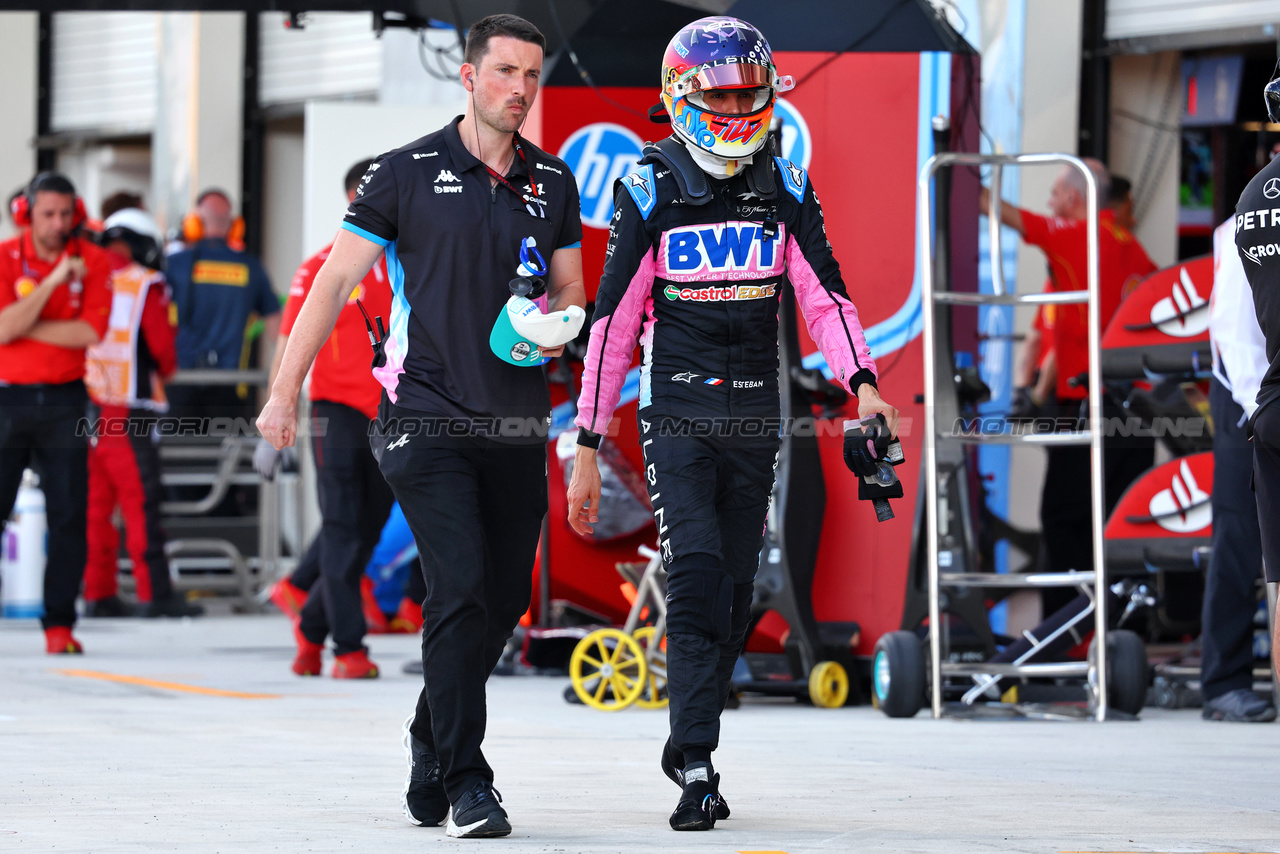 GP MIAMI, Esteban Ocon (FRA) Alpine F1 Team.

03.05.2024. Formula 1 World Championship, Rd 6, Miami Grand Prix, Miami, Florida, USA, Sprint Qualifiche Day.

- www.xpbimages.com, EMail: requests@xpbimages.com © Copyright: Charniaux / XPB Images