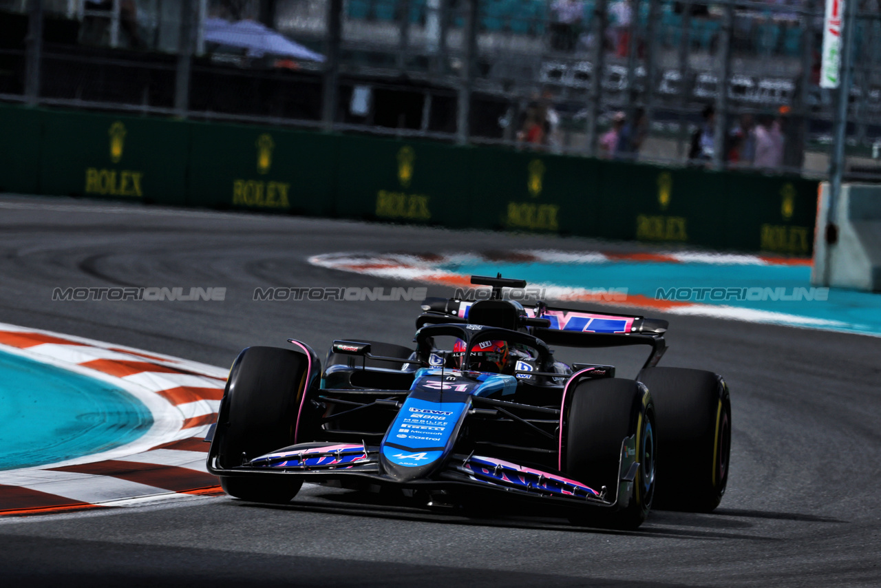 GP MIAMI, Esteban Ocon (FRA) Alpine F1 Team A524.

03.05.2024. Formula 1 World Championship, Rd 6, Miami Grand Prix, Miami, Florida, USA, Sprint Qualifiche Day.

- www.xpbimages.com, EMail: requests@xpbimages.com © Copyright: Moy / XPB Images