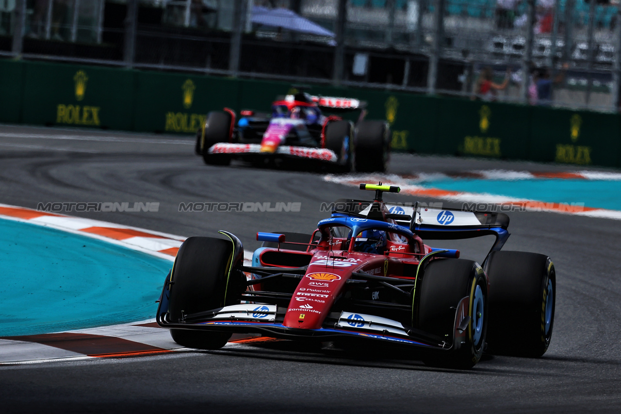 GP MIAMI, Carlos Sainz Jr (ESP) Ferrari SF-24.

03.05.2024. Formula 1 World Championship, Rd 6, Miami Grand Prix, Miami, Florida, USA, Sprint Qualifiche Day.

- www.xpbimages.com, EMail: requests@xpbimages.com © Copyright: Moy / XPB Images