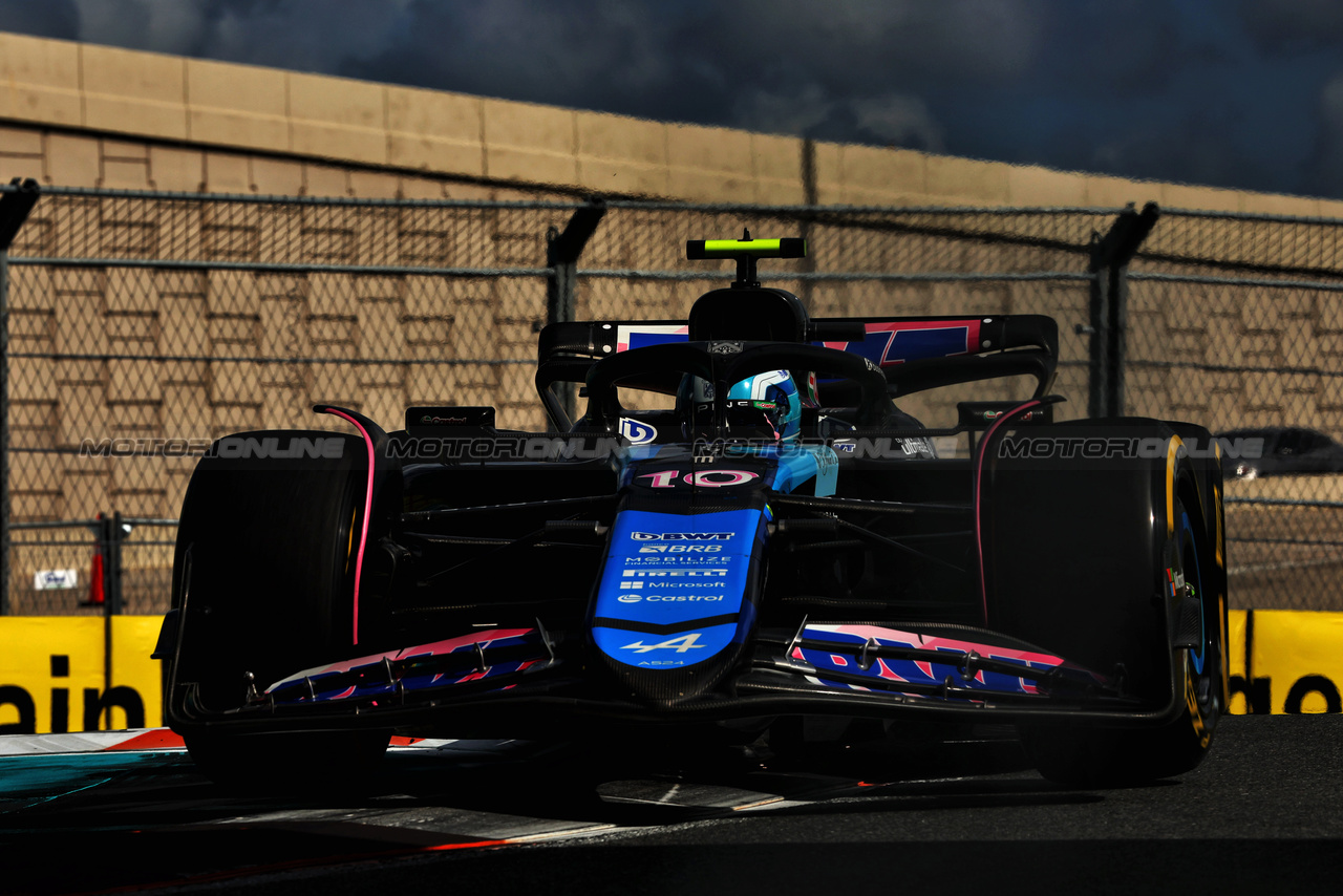 GP MIAMI, Pierre Gasly (FRA) Alpine F1 Team A524.

03.05.2024. Formula 1 World Championship, Rd 6, Miami Grand Prix, Miami, Florida, USA, Sprint Qualifiche Day.

 - www.xpbimages.com, EMail: requests@xpbimages.com © Copyright: Staley / XPB Images