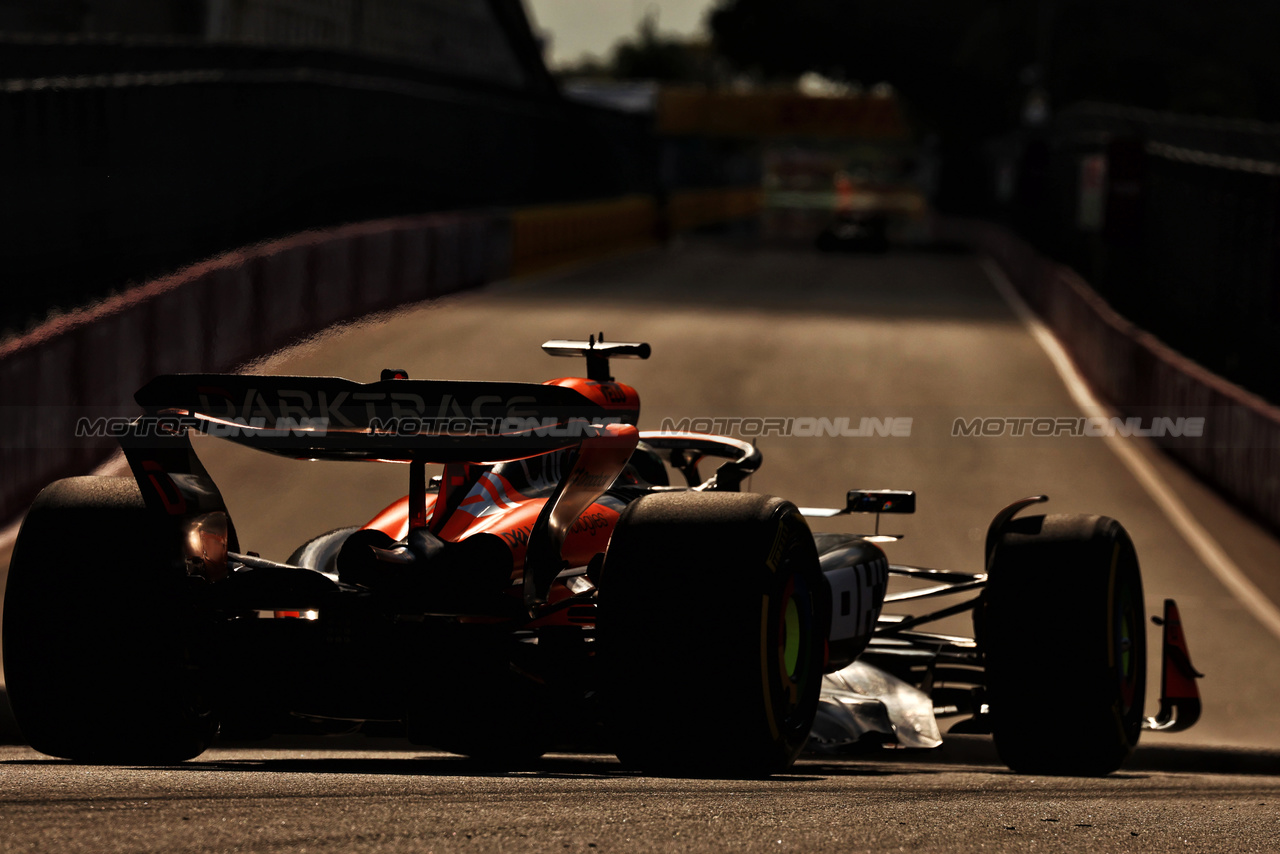 GP MIAMI, Oscar Piastri (AUS) McLaren MCL38.

03.05.2024. Formula 1 World Championship, Rd 6, Miami Grand Prix, Miami, Florida, USA, Sprint Qualifiche Day.

 - www.xpbimages.com, EMail: requests@xpbimages.com © Copyright: Coates / XPB Images