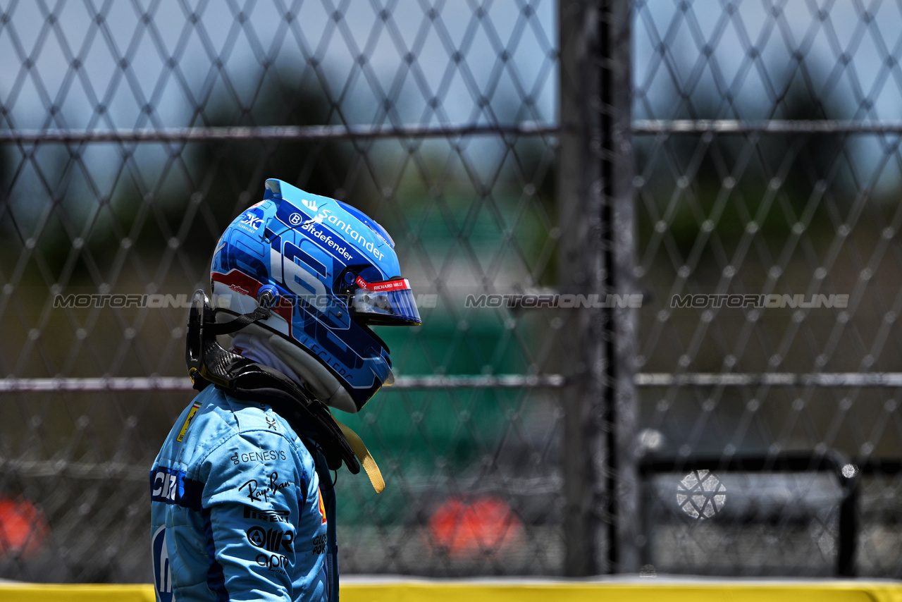 GP MIAMI, Charles Leclerc (MON) Ferrari stopped in the practice session.

03.05.2024. Formula 1 World Championship, Rd 6, Miami Grand Prix, Miami, Florida, USA, Sprint Qualifiche Day.

- www.xpbimages.com, EMail: requests@xpbimages.com © Copyright: Price / XPB Images