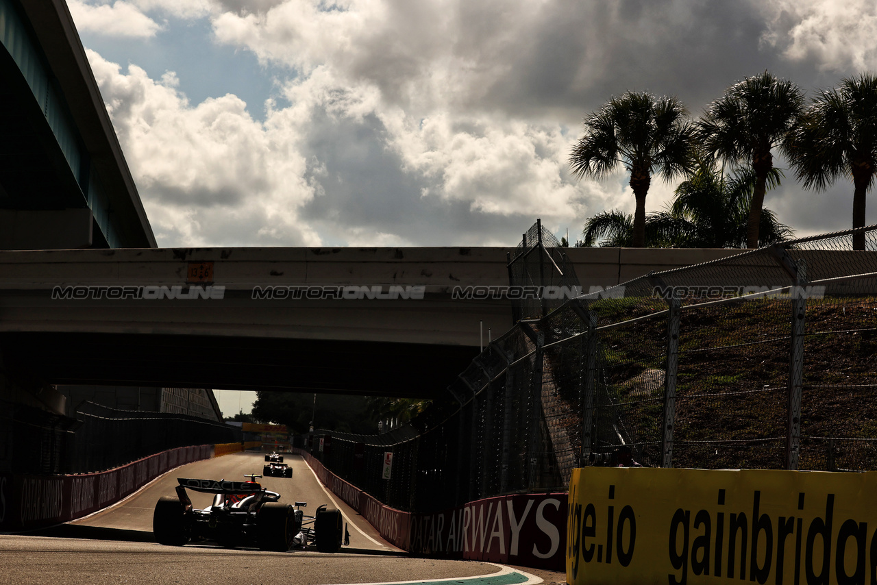 GP MIAMI, Sergio Perez (MEX) Red Bull Racing RB20.

03.05.2024. Formula 1 World Championship, Rd 6, Miami Grand Prix, Miami, Florida, USA, Sprint Qualifiche Day.

 - www.xpbimages.com, EMail: requests@xpbimages.com © Copyright: Coates / XPB Images