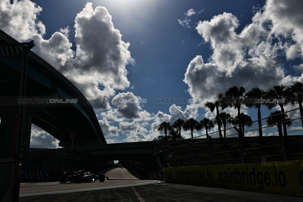 GP MIAMI, Nico Hulkenberg (GER) Haas VF-24.

03.05.2024. Formula 1 World Championship, Rd 6, Miami Grand Prix, Miami, Florida, USA, Sprint Qualifiche Day.

 - www.xpbimages.com, EMail: requests@xpbimages.com © Copyright: Coates / XPB Images