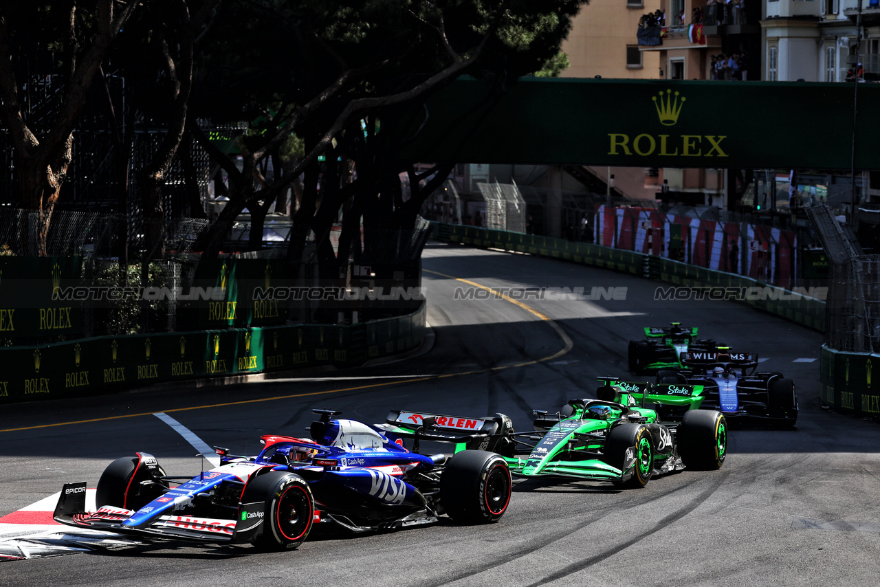 GP MONACO, Daniel Ricciardo (AUS) RB VCARB 01.

26.05.2024. Formula 1 World Championship, Rd 8, Monaco Grand Prix, Monte Carlo, Monaco, Gara Day.

- www.xpbimages.com, EMail: requests@xpbimages.com © Copyright: Charniaux / XPB Images