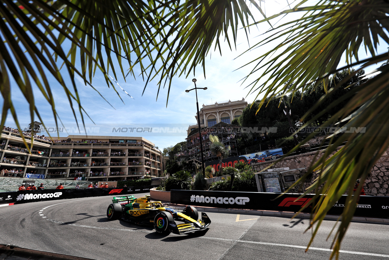 GP MONACO, Lando Norris (GBR) McLaren MCL38.

26.05.2024. Formula 1 World Championship, Rd 8, Monaco Grand Prix, Monte Carlo, Monaco, Gara Day.

- www.xpbimages.com, EMail: requests@xpbimages.com © Copyright: Moy / XPB Images