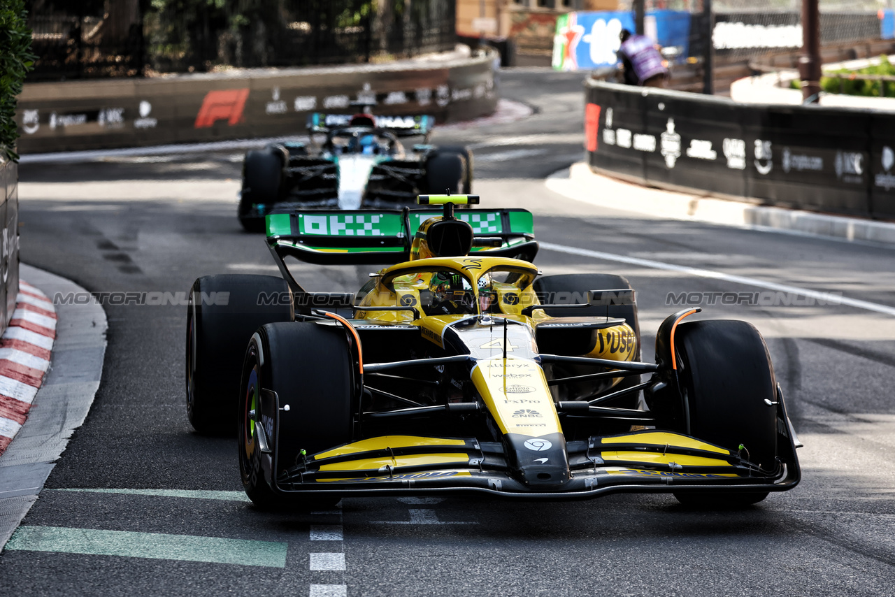 GP MONACO, Lando Norris (GBR) McLaren MCL38.

26.05.2024. Formula 1 World Championship, Rd 8, Monaco Grand Prix, Monte Carlo, Monaco, Gara Day.

- www.xpbimages.com, EMail: requests@xpbimages.com © Copyright: Moy / XPB Images