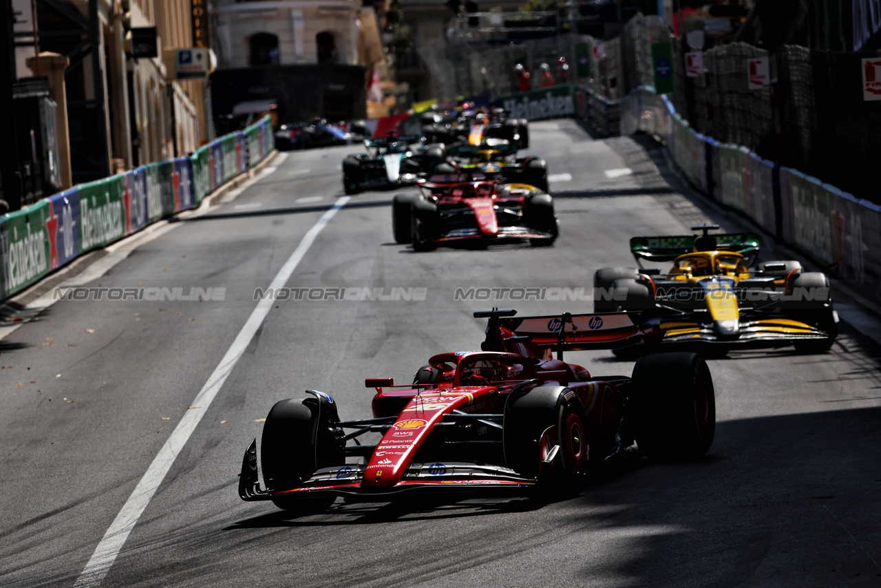 GP MONACO, Charles Leclerc (MON) Ferrari SF-24.

26.05.2024. Formula 1 World Championship, Rd 8, Monaco Grand Prix, Monte Carlo, Monaco, Gara Day.

 - www.xpbimages.com, EMail: requests@xpbimages.com © Copyright: Coates / XPB Images