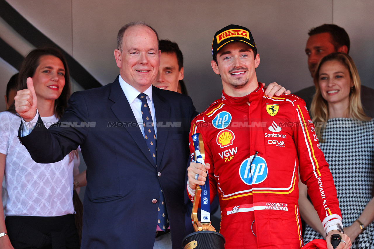 GP MONACO, (L to R): HSH Prince Albert of Monaco (MON) celebrates on the podium with vincitore Charles Leclerc (MON) Ferrari.

26.05.2024. Formula 1 World Championship, Rd 8, Monaco Grand Prix, Monte Carlo, Monaco, Gara Day.

- www.xpbimages.com, EMail: requests@xpbimages.com © Copyright: Batchelor / XPB Images