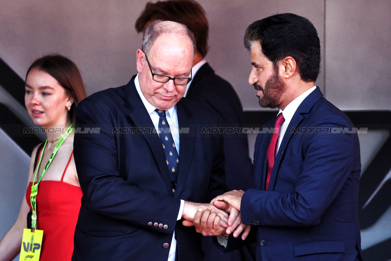 GP MONACO, (L to R): HSH Prince Albert of Monaco (MON) e Mohammed Bin Sulayem (UAE) FIA President in parc ferme.

26.05.2024. Formula 1 World Championship, Rd 8, Monaco Grand Prix, Monte Carlo, Monaco, Gara Day.

- www.xpbimages.com, EMail: requests@xpbimages.com © Copyright: Batchelor / XPB Images