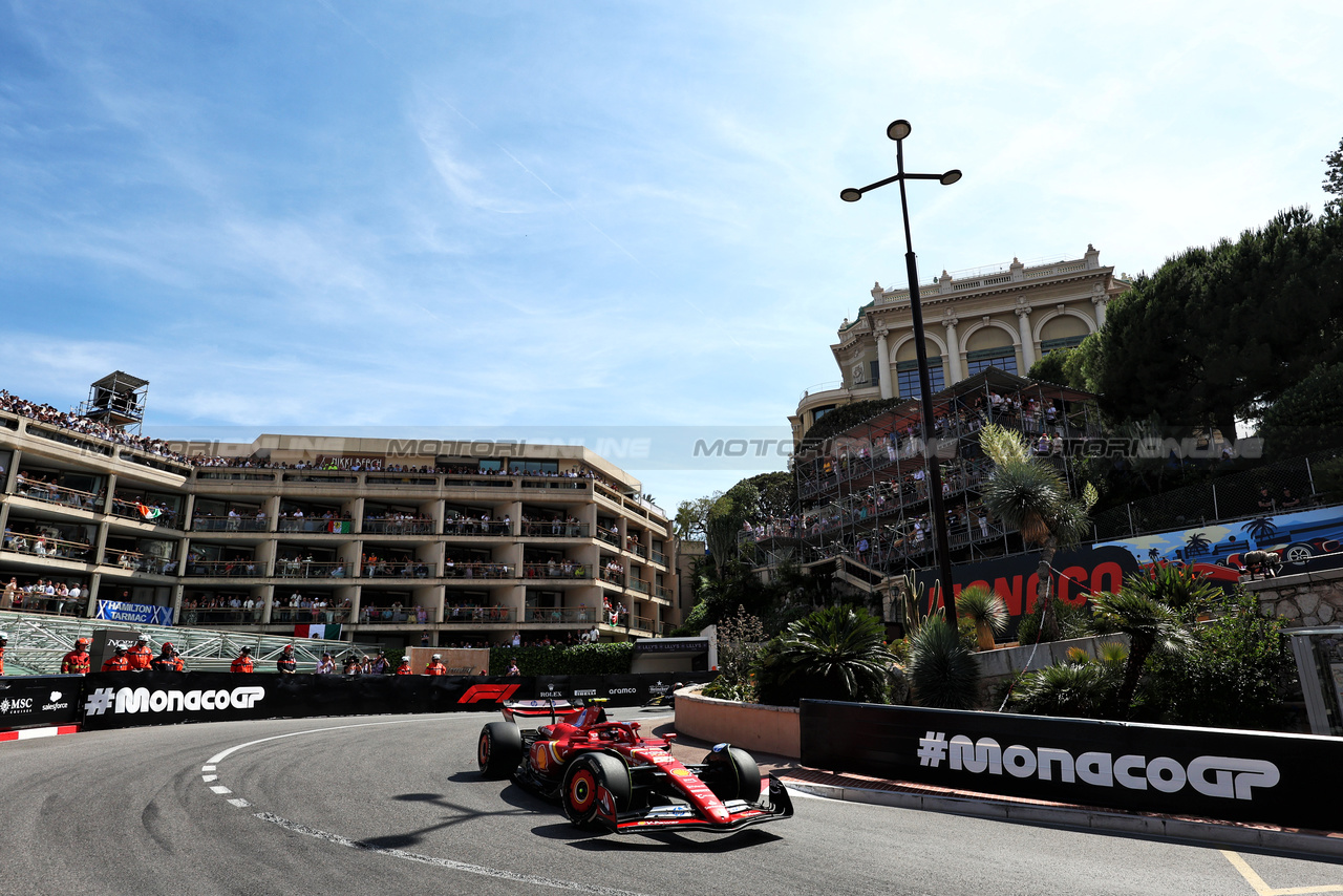 GP MONACO, Carlos Sainz Jr (ESP) Ferrari SF-24.

26.05.2024. Formula 1 World Championship, Rd 8, Monaco Grand Prix, Monte Carlo, Monaco, Gara Day.

- www.xpbimages.com, EMail: requests@xpbimages.com © Copyright: Moy / XPB Images