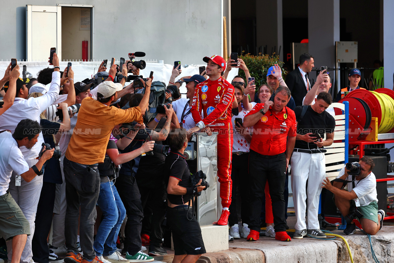 GP MONACO, Gara winner Charles Leclerc (MON) Ferrari at the harbour.

26.05.2024. Formula 1 World Championship, Rd 8, Monaco Grand Prix, Monte Carlo, Monaco, Gara Day.

 - www.xpbimages.com, EMail: requests@xpbimages.com © Copyright: Coates / XPB Images