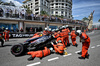 GP MONACO, The Red Bull Racing RB20 of Sergio Perez (MEX) Red Bull Racing removed by marshals after the race stopping partenza crash.

26.05.2024. Formula 1 World Championship, Rd 8, Monaco Grand Prix, Monte Carlo, Monaco, Gara Day.

- www.xpbimages.com, EMail: requests@xpbimages.com © Copyright: Price / XPB Images