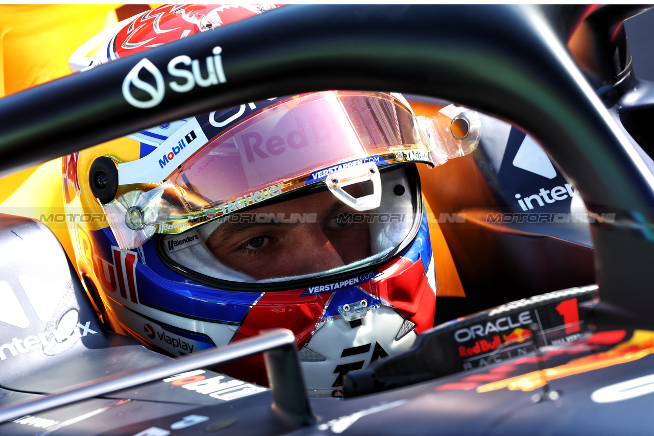 GP MONACO, Max Verstappen (NLD) Red Bull Racing RB20.

25.05.2024. Formula 1 World Championship, Rd 8, Monaco Grand Prix, Monte Carlo, Monaco, Qualifiche Day.

- www.xpbimages.com, EMail: requests@xpbimages.com © Copyright: Batchelor / XPB Images