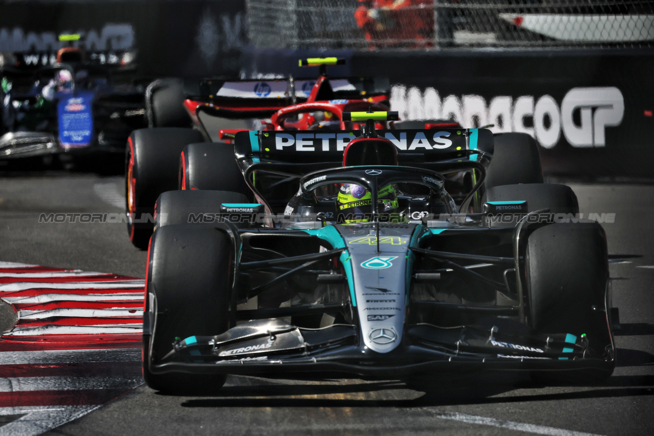 GP MONACO, Lewis Hamilton (GBR) Mercedes AMG F1 W15.

25.05.2024. Formula 1 World Championship, Rd 8, Monaco Grand Prix, Monte Carlo, Monaco, Qualifiche Day.

 - www.xpbimages.com, EMail: requests@xpbimages.com © Copyright: Coates / XPB Images