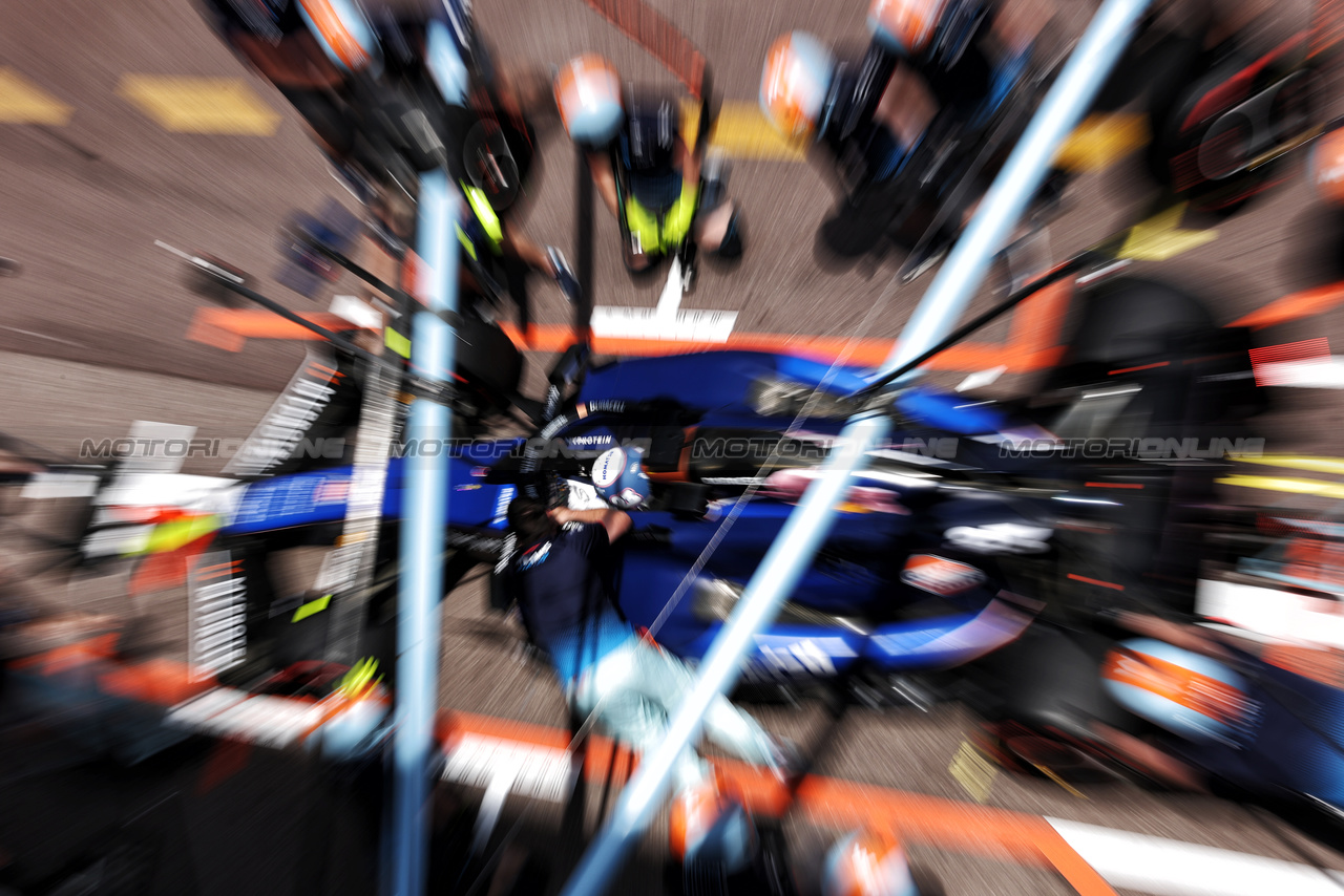 GP MONACO, Alexander Albon (THA) Williams Racing FW46 in the pits.

25.05.2024. Formula 1 World Championship, Rd 8, Monaco Grand Prix, Monte Carlo, Monaco, Qualifiche Day.

- www.xpbimages.com, EMail: requests@xpbimages.com © Copyright: Bearne / XPB Images