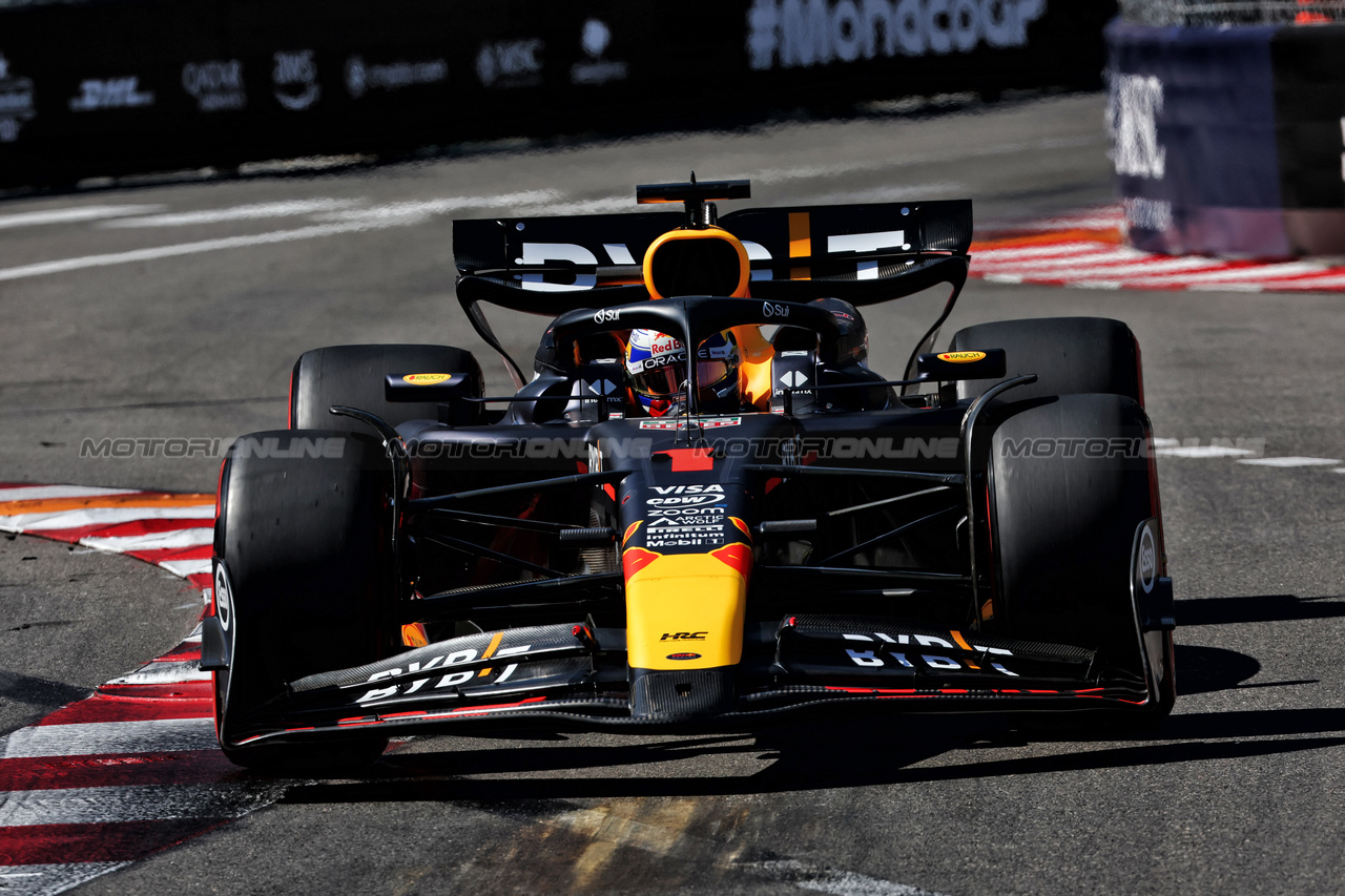 GP MONACO, Max Verstappen (NLD) Red Bull Racing RB20.

25.05.2024. Formula 1 World Championship, Rd 8, Monaco Grand Prix, Monte Carlo, Monaco, Qualifiche Day.

 - www.xpbimages.com, EMail: requests@xpbimages.com © Copyright: Coates / XPB Images