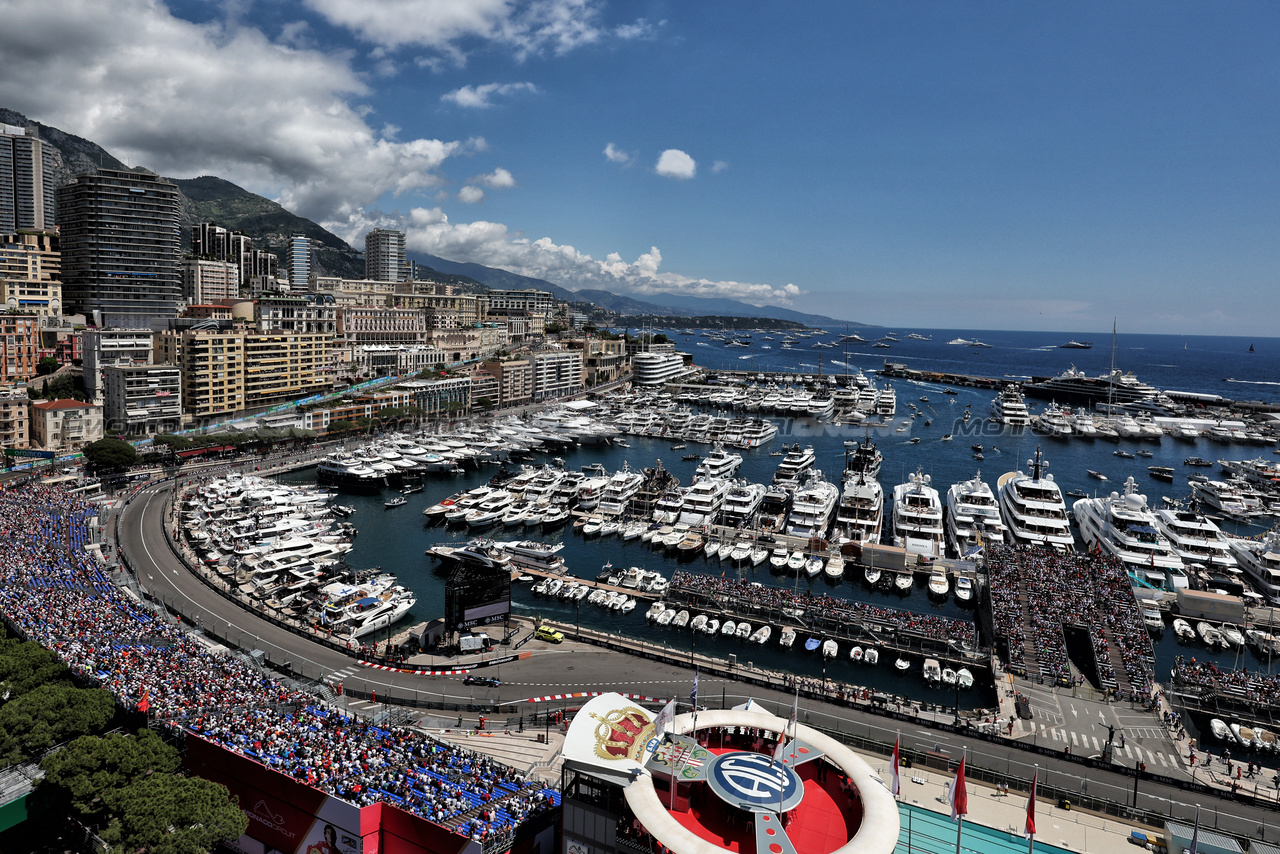 GP MONACO, Pierre Gasly (FRA) Alpine F1 Team A524.

25.05.2024. Formula 1 World Championship, Rd 8, Monaco Grand Prix, Monte Carlo, Monaco, Qualifiche Day.

- www.xpbimages.com, EMail: requests@xpbimages.com © Copyright: Moy / XPB Images