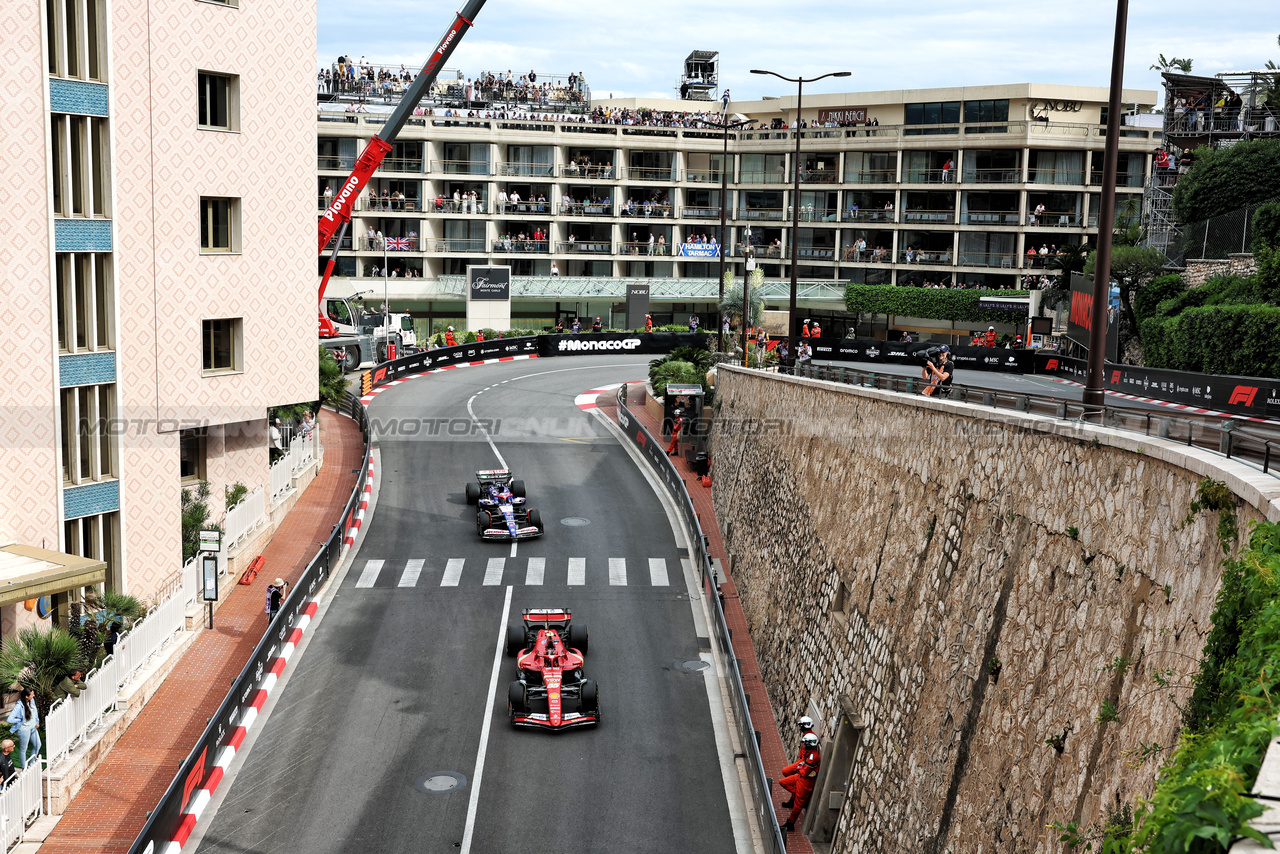 GP MONACO, Carlos Sainz Jr (ESP) Ferrari SF-24.

24.05.2024. Formula 1 World Championship, Rd 8, Monaco Grand Prix, Monte Carlo, Monaco, Practice Day.

- www.xpbimages.com, EMail: requests@xpbimages.com © Copyright: Moy / XPB Images