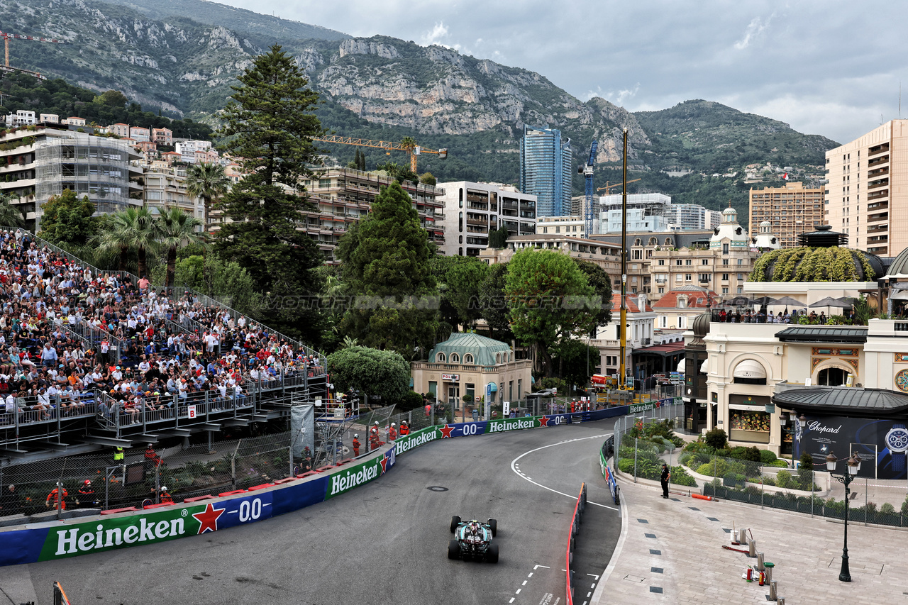 GP MONACO, Lewis Hamilton (GBR) Mercedes AMG F1 W15.

24.05.2024. Formula 1 World Championship, Rd 8, Monaco Grand Prix, Monte Carlo, Monaco, Practice Day.

- www.xpbimages.com, EMail: requests@xpbimages.com © Copyright: Moy / XPB Images
