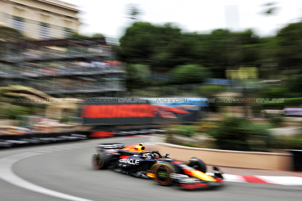 GP MONACO, Sergio Perez (MEX) Red Bull Racing RB20.

24.05.2024. Formula 1 World Championship, Rd 8, Monaco Grand Prix, Monte Carlo, Monaco, Practice Day.

- www.xpbimages.com, EMail: requests@xpbimages.com © Copyright: Bearne / XPB Images
