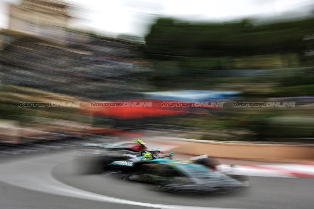 GP MONACO, Lewis Hamilton (GBR) Mercedes AMG F1 W15.

24.05.2024. Formula 1 World Championship, Rd 8, Monaco Grand Prix, Monte Carlo, Monaco, Practice Day.

- www.xpbimages.com, EMail: requests@xpbimages.com © Copyright: Bearne / XPB Images