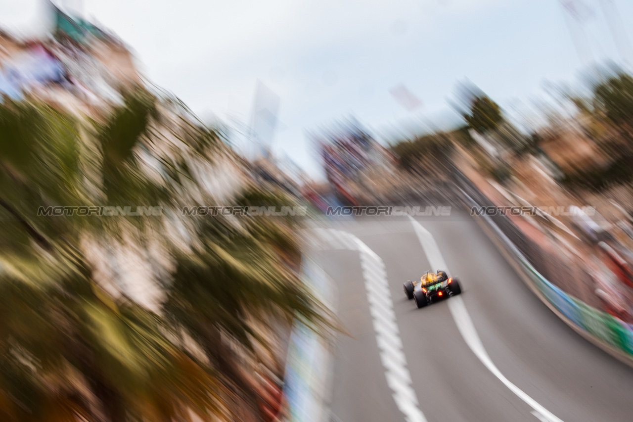 GP MONACO, Oscar Piastri (AUS) McLaren MCL38.

24.05.2024. Formula 1 World Championship, Rd 8, Monaco Grand Prix, Monte Carlo, Monaco, Practice Day.

- www.xpbimages.com, EMail: requests@xpbimages.com © Copyright: Bearne / XPB Images